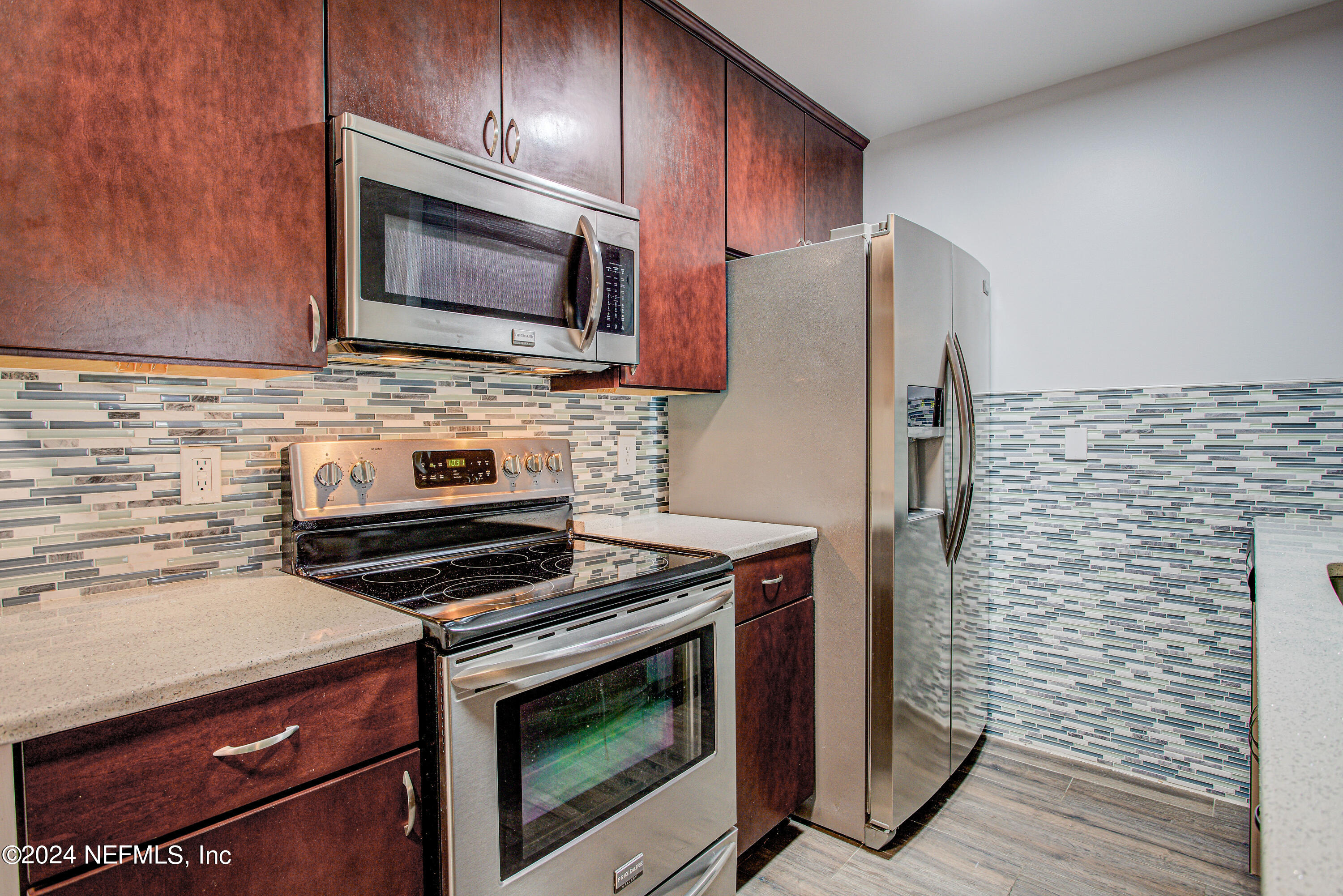 100 FAIRWAY PARK Boulevard, 1307