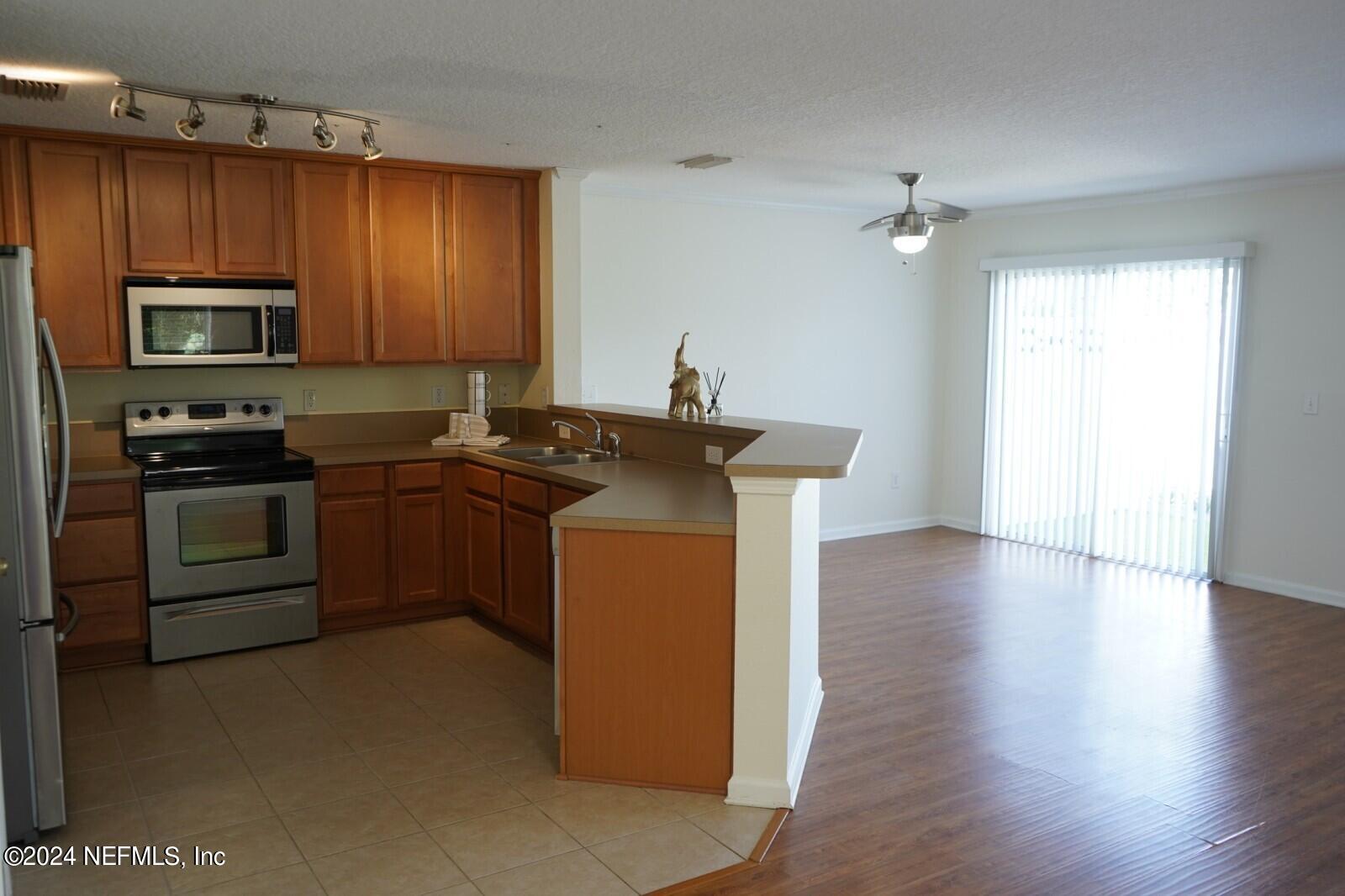 1028 BLACK CHERRY Drive N, St. Johns