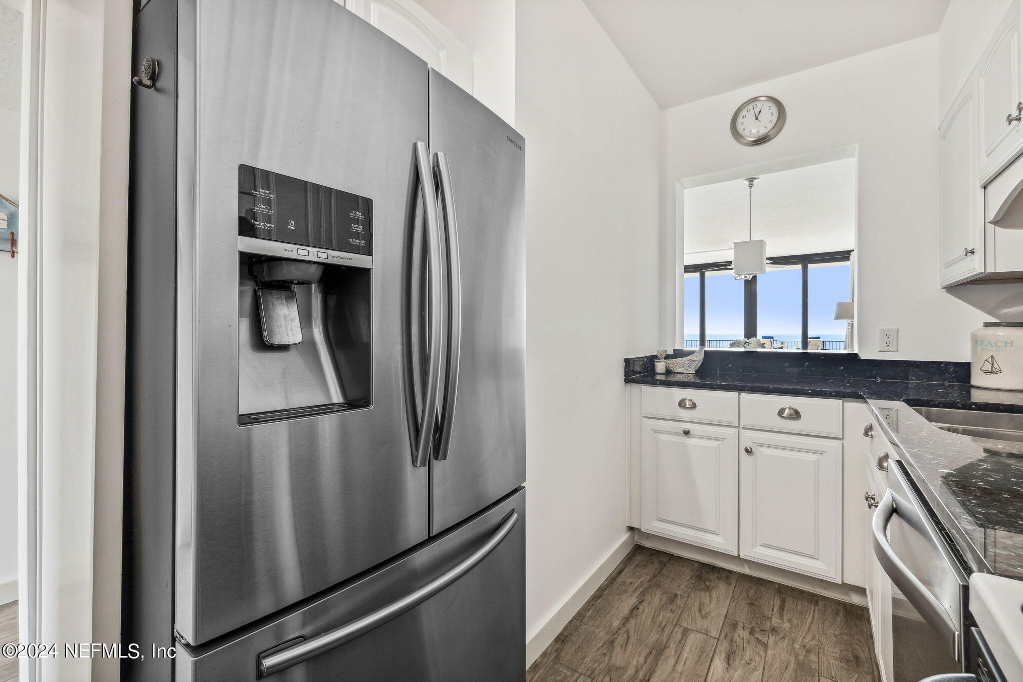 601 1ST Street S 2B
