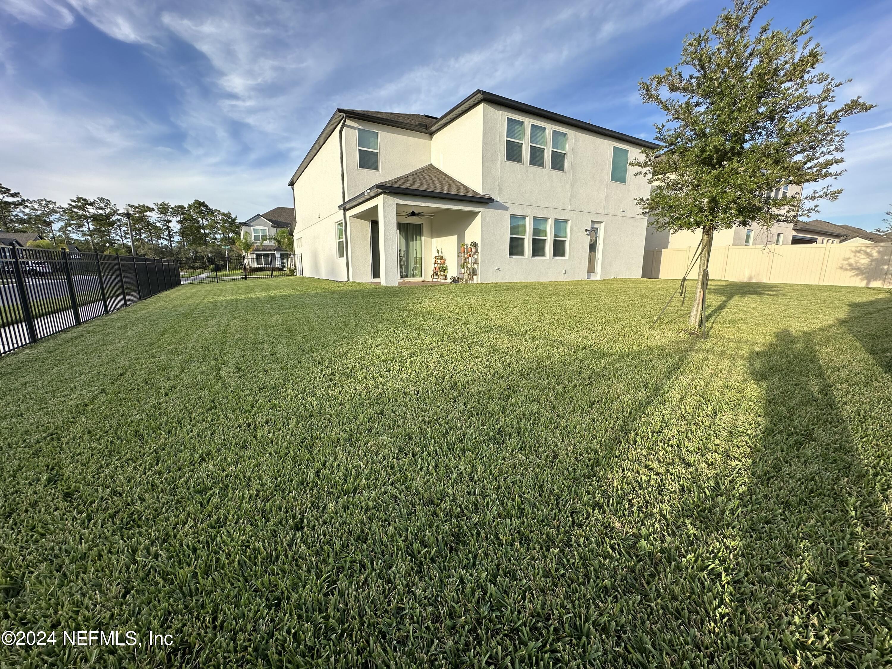 2405 DOVE HUNT Lane