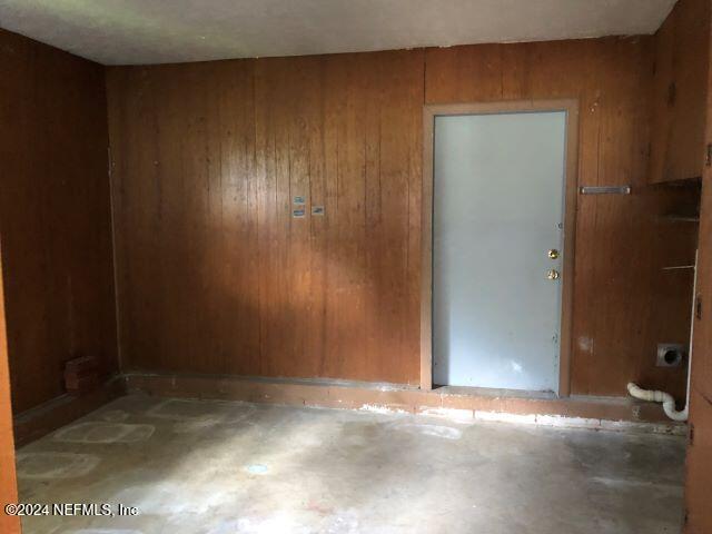 6109 HARLOW Boulevard