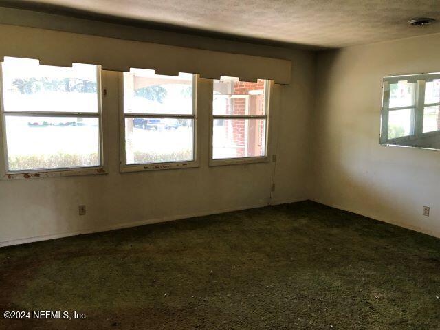 6109 HARLOW Boulevard