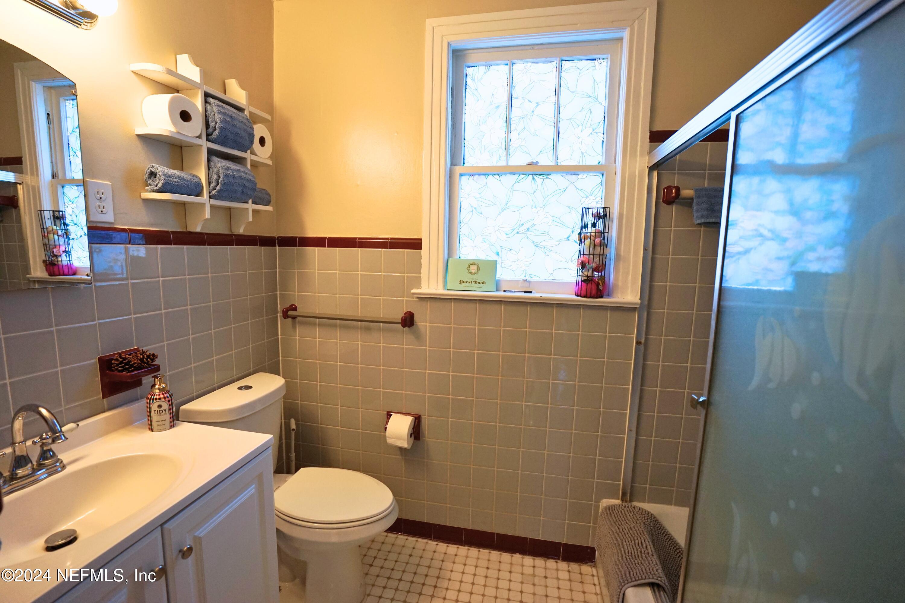 432 W 46TH Street