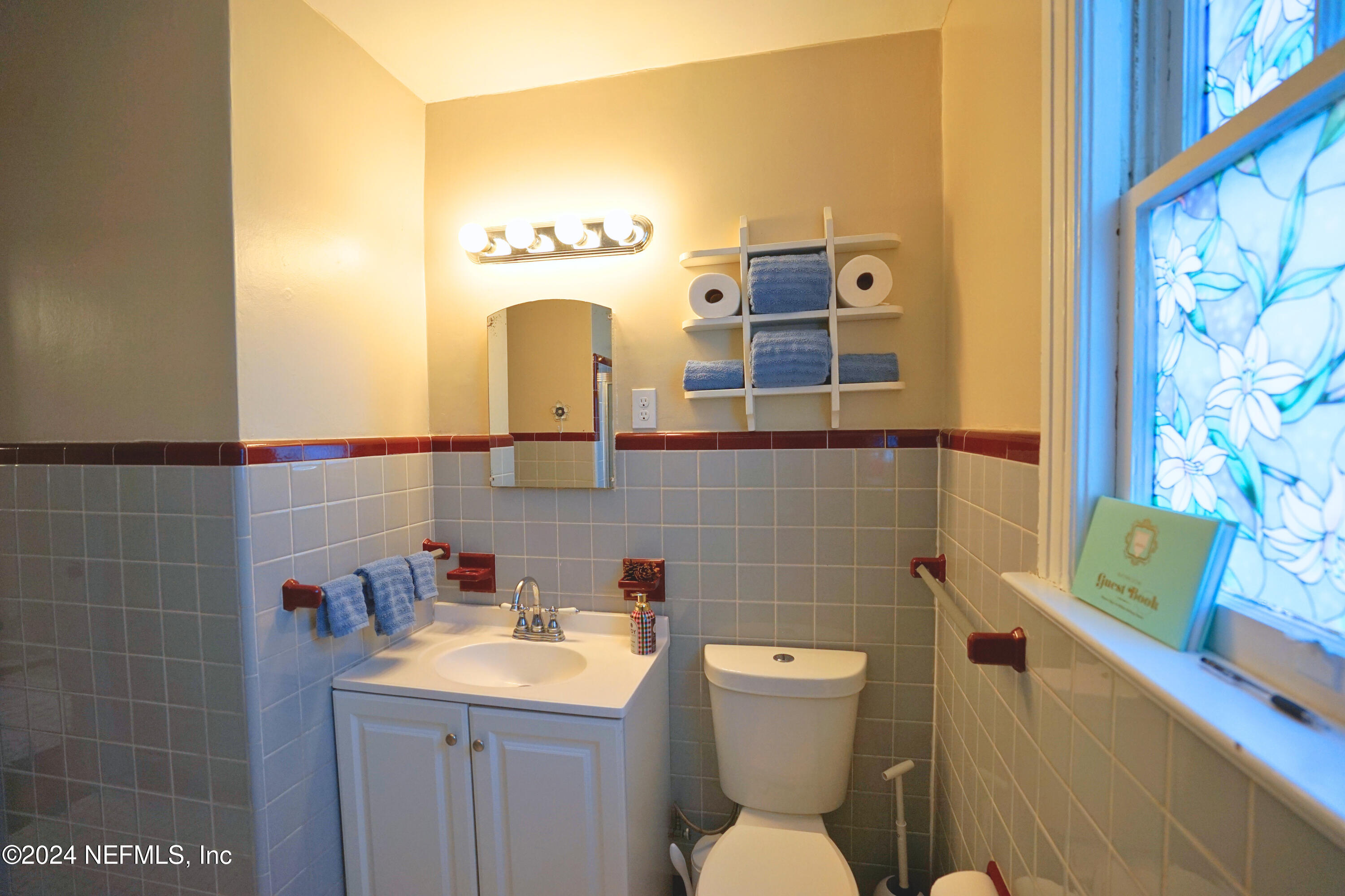 432 W 46TH Street