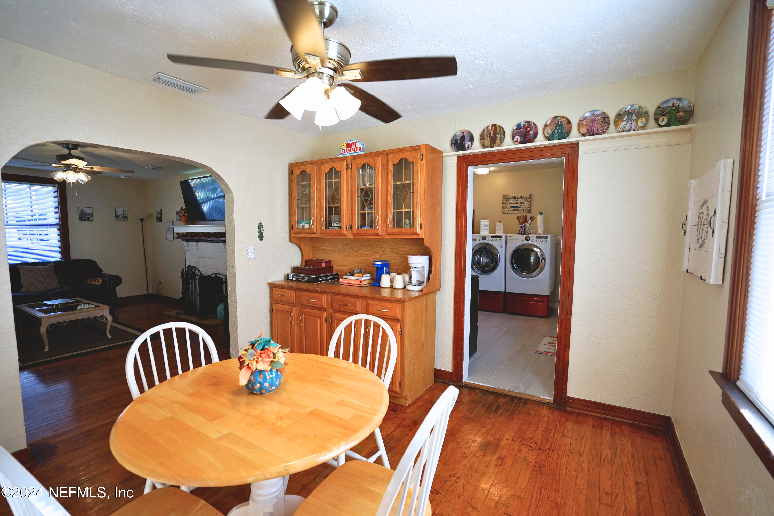 432 W 46TH Street