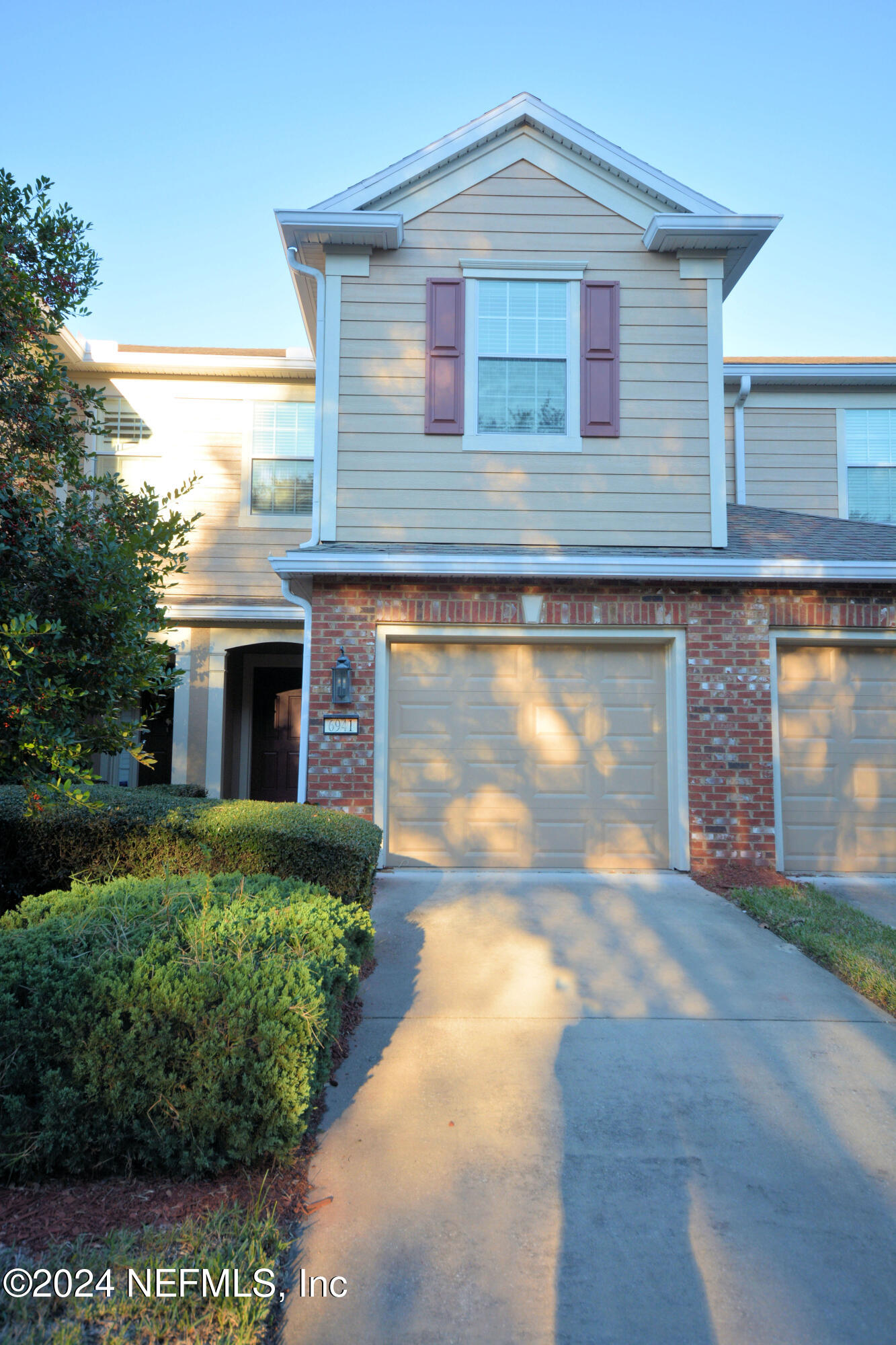 6941 WOODY VINE Drive