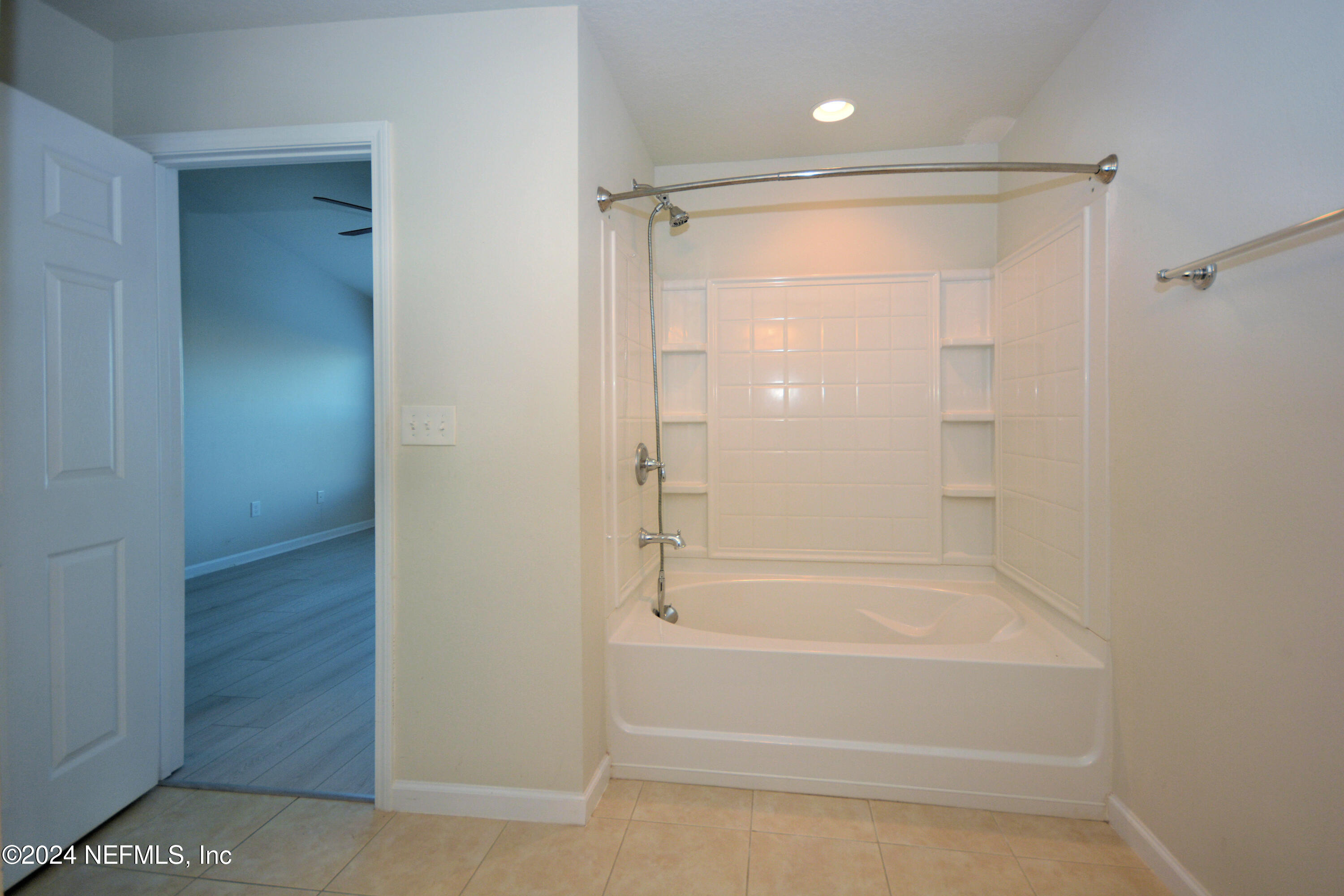 6941 WOODY VINE Drive