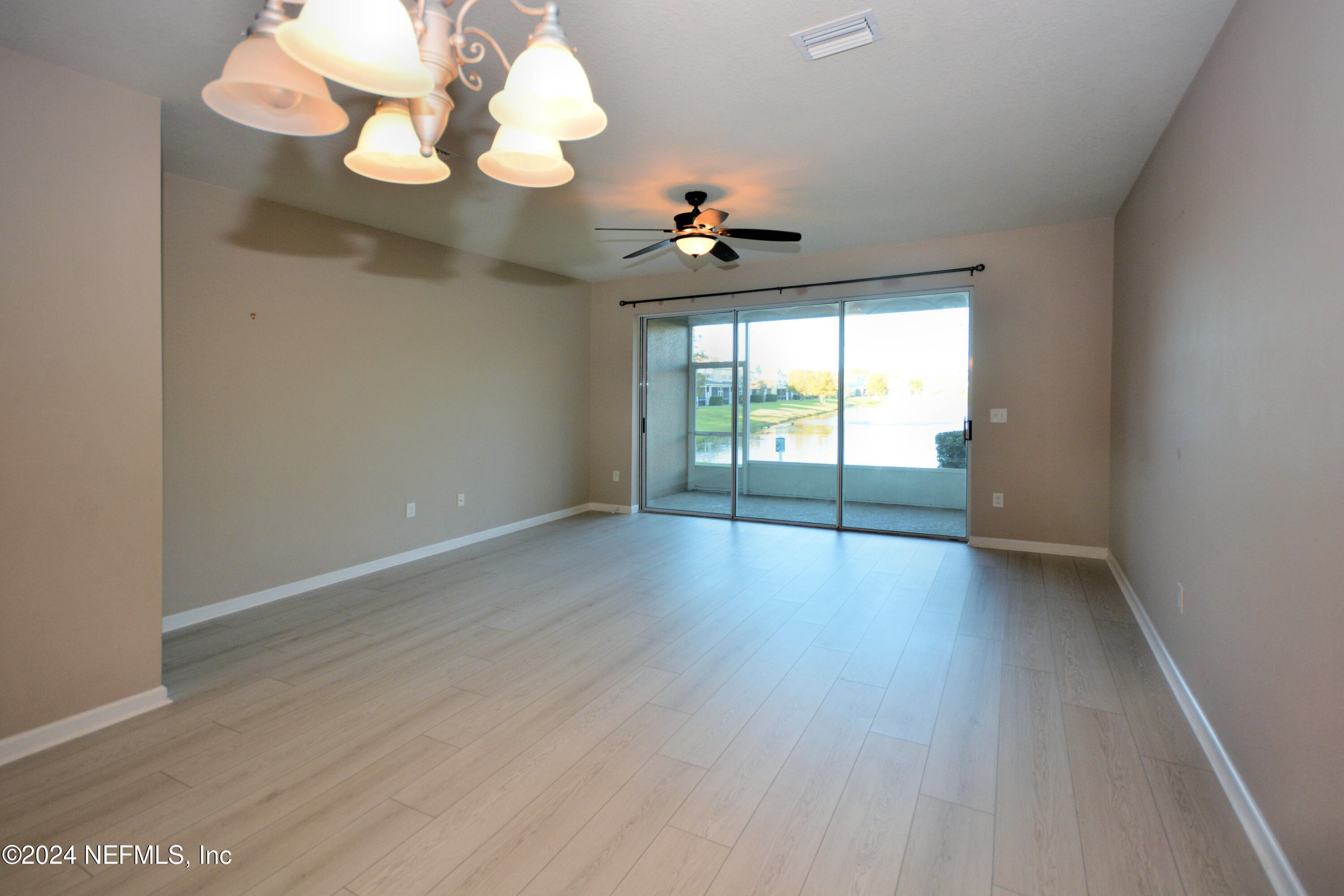 6941 WOODY VINE Drive