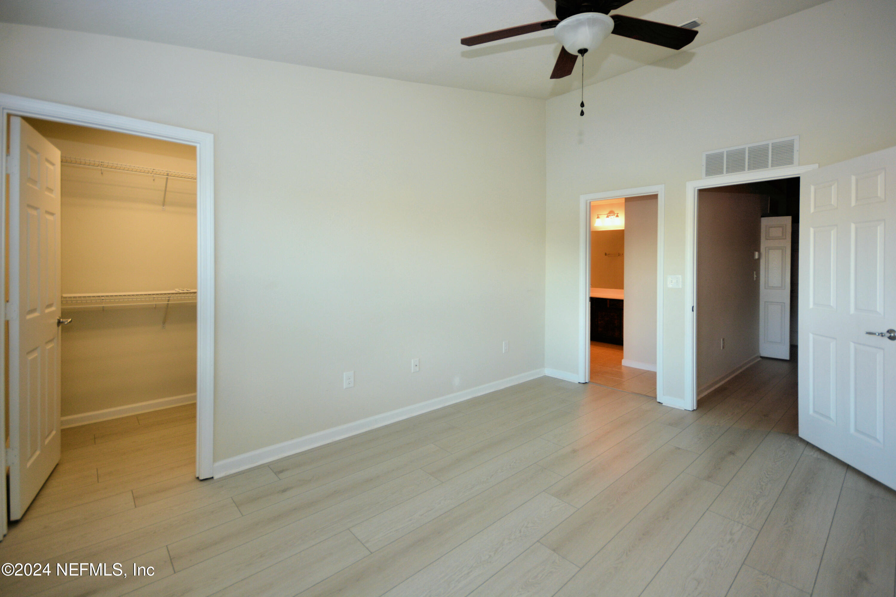 6941 WOODY VINE Drive