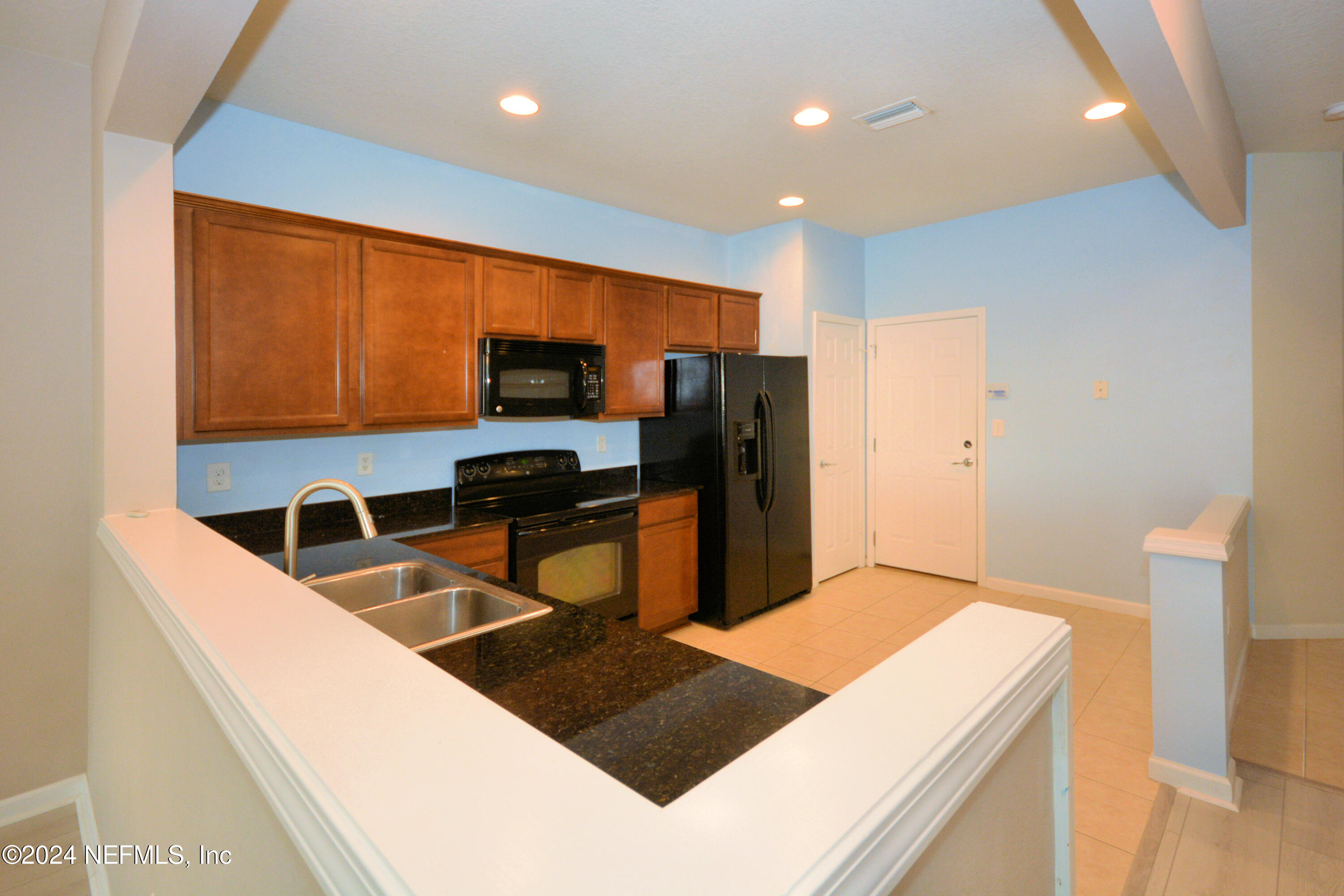 6941 WOODY VINE Drive