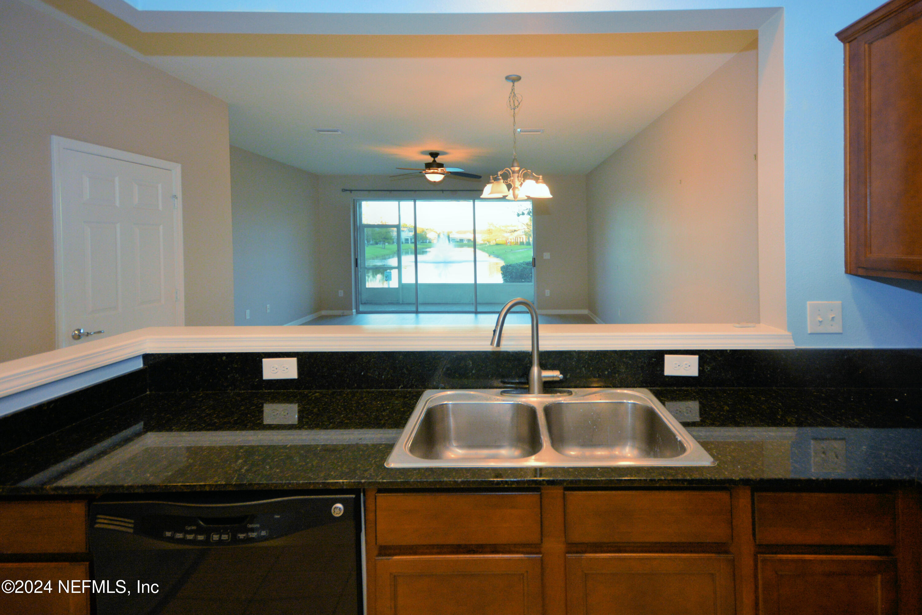 6941 WOODY VINE Drive