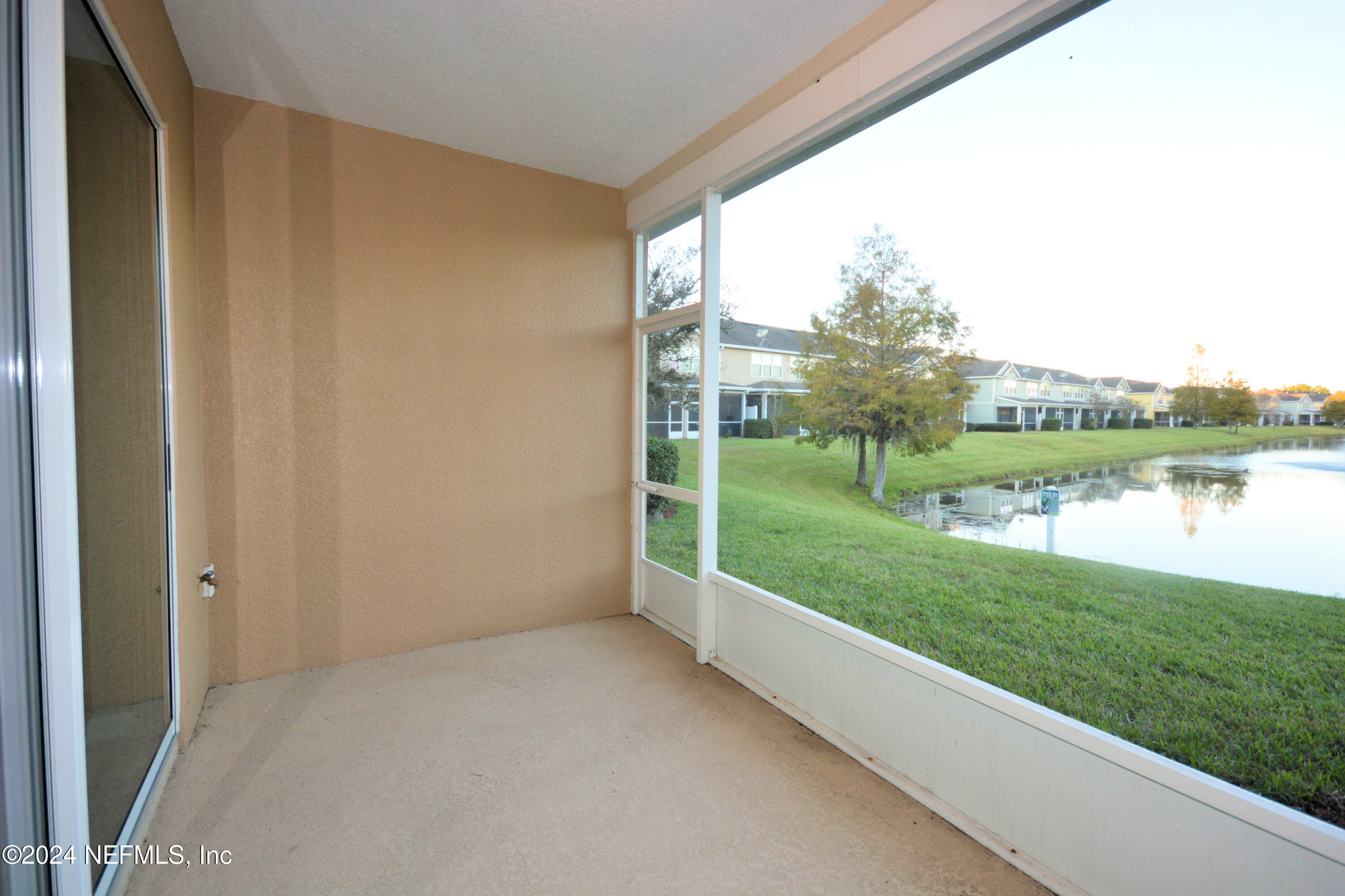 6941 WOODY VINE Drive