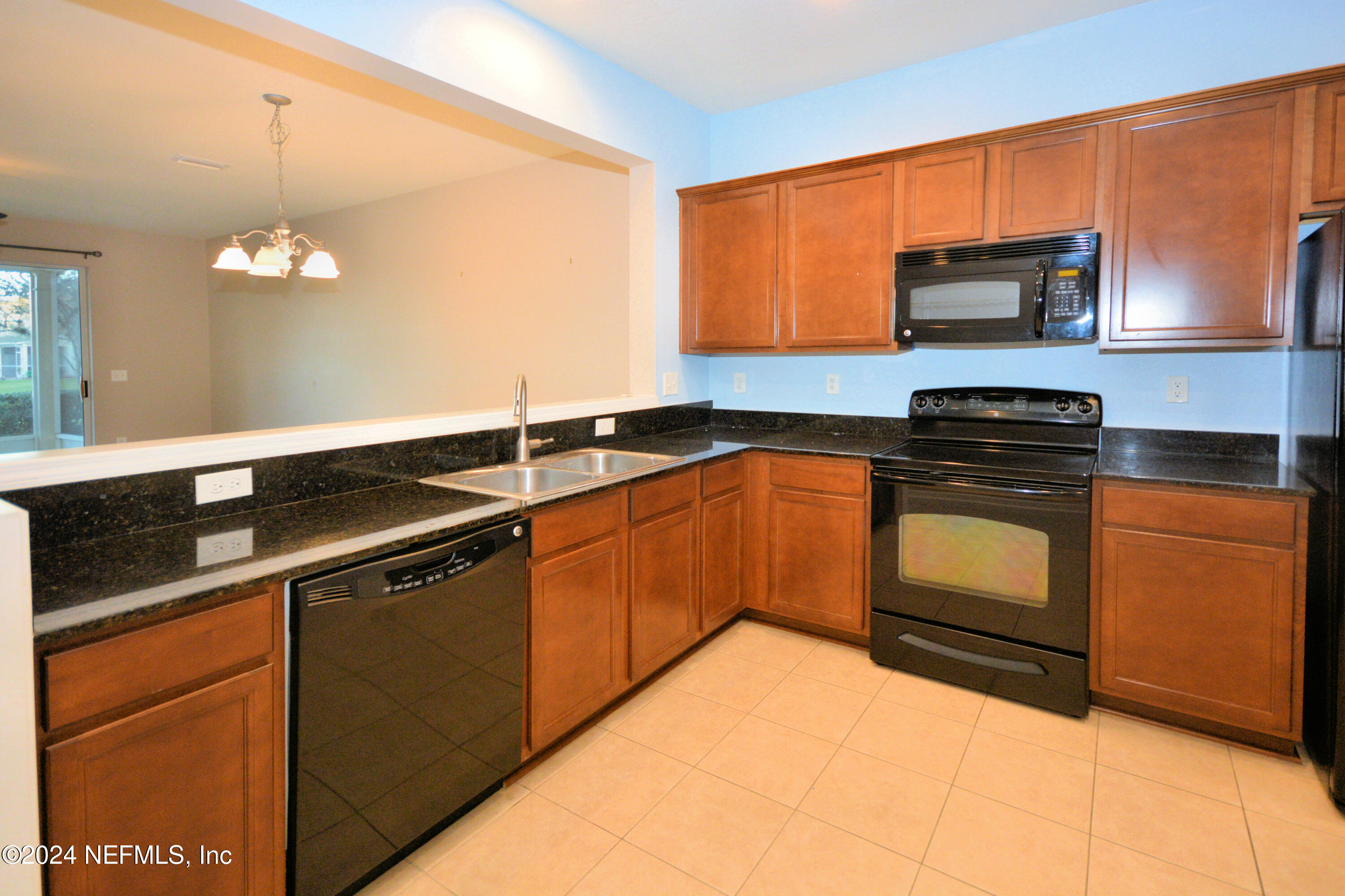 6941 WOODY VINE Drive