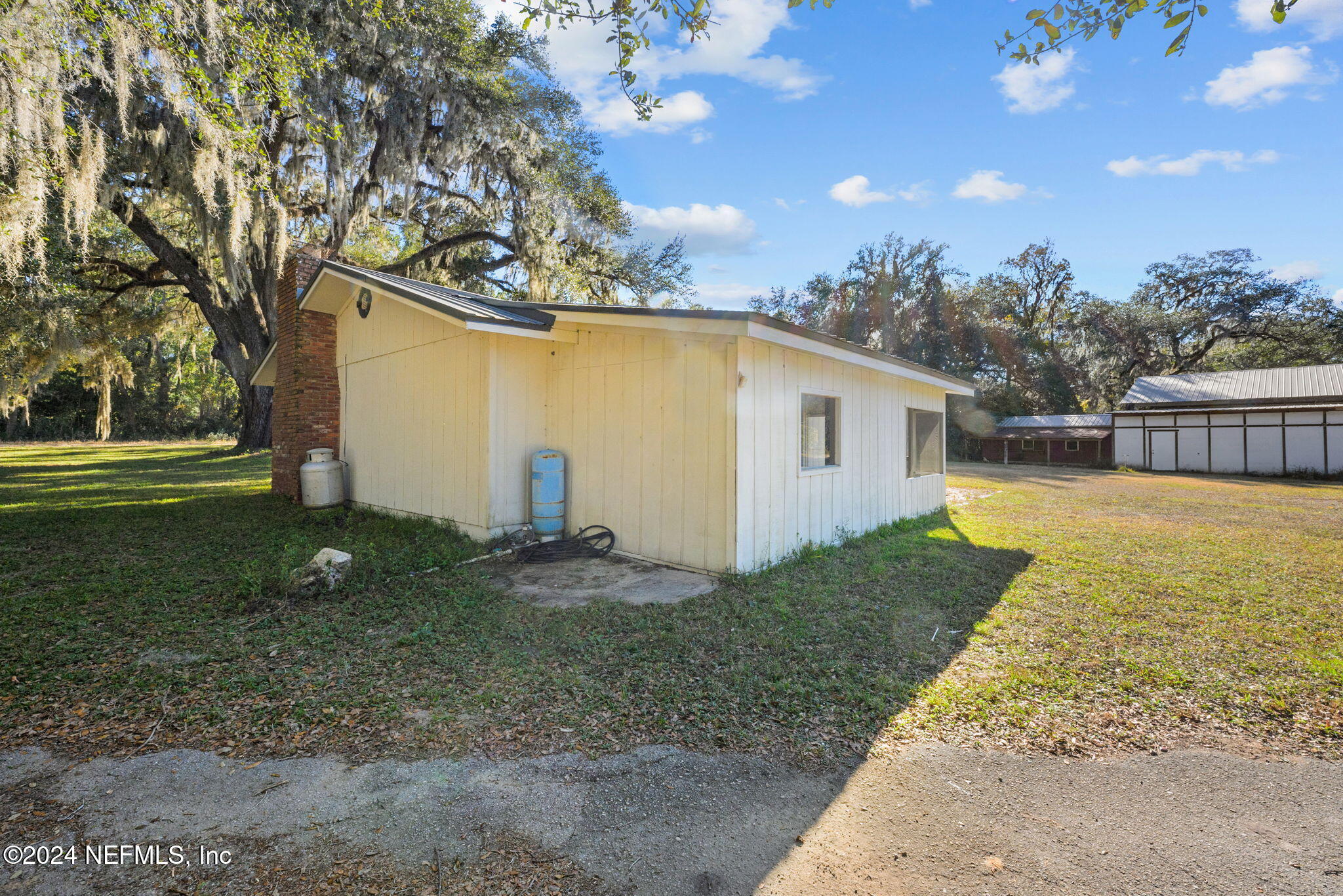 701 WALKER Drive