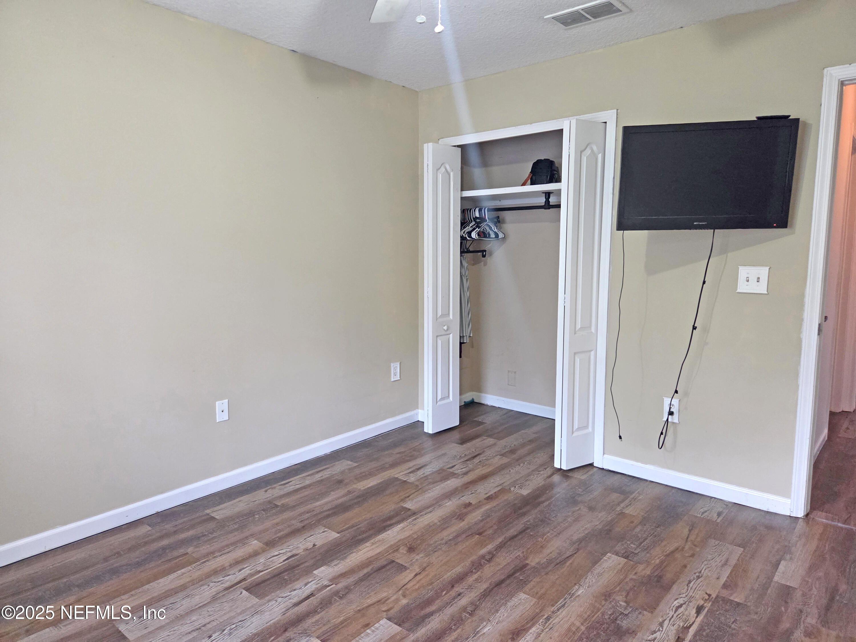 45199 INGLEHAM Circle