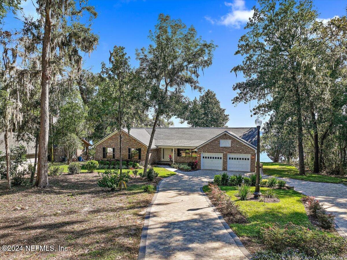 3065 DOCTORS LAKE Drive