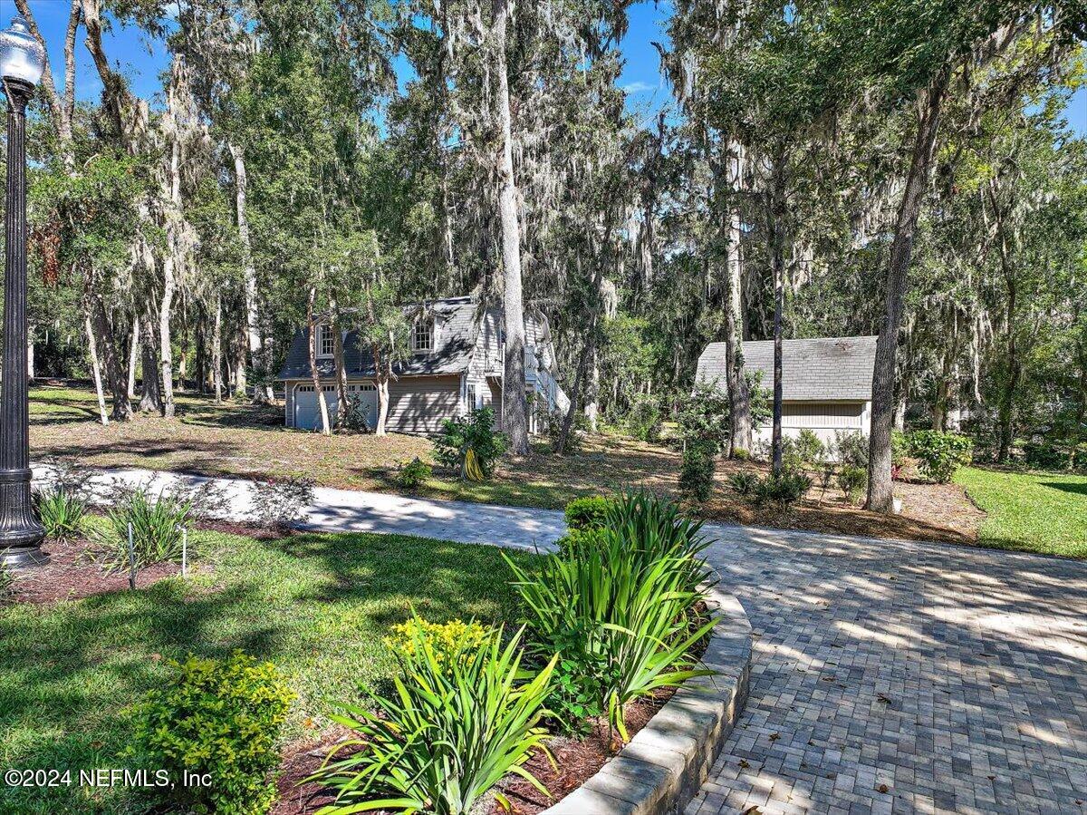 3065 DOCTORS LAKE Drive