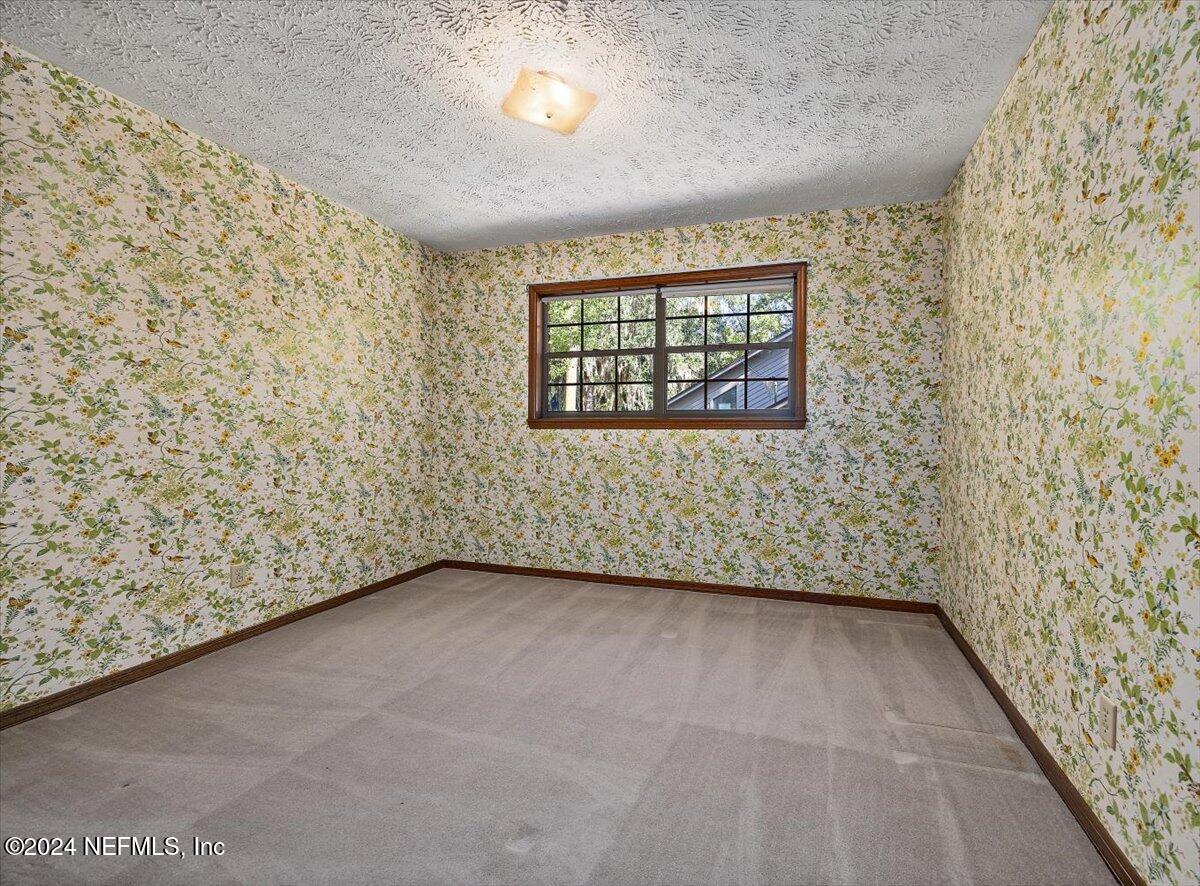 3065 DOCTORS LAKE Drive