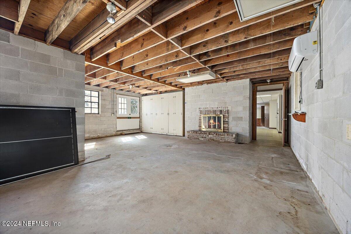 3065 DOCTORS LAKE Drive
