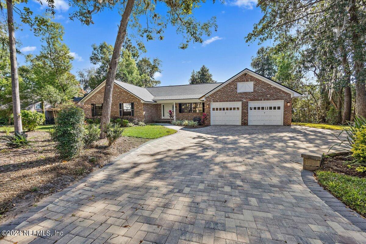 3065 DOCTORS LAKE Drive
