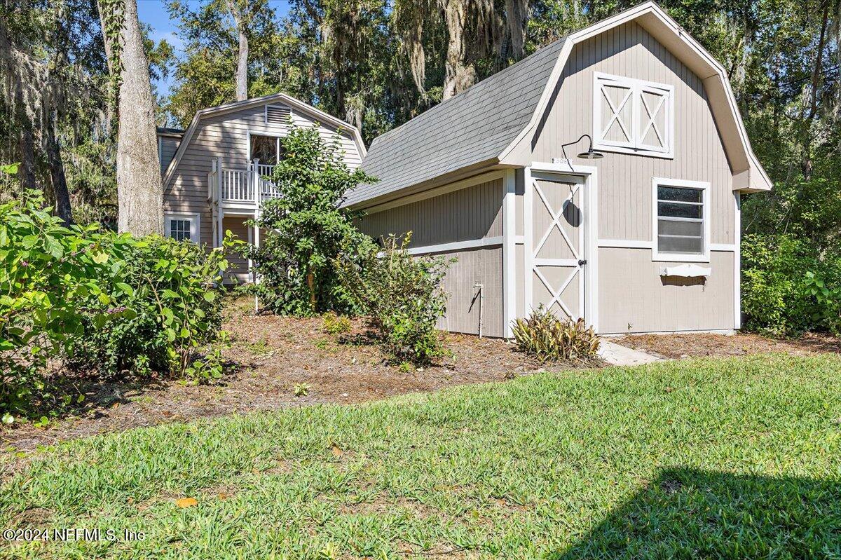3065 DOCTORS LAKE Drive
