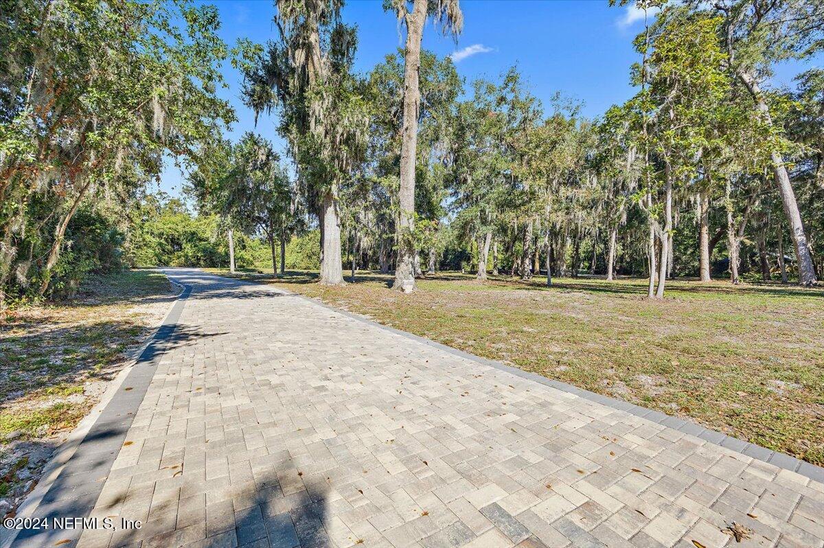 3065 DOCTORS LAKE Drive