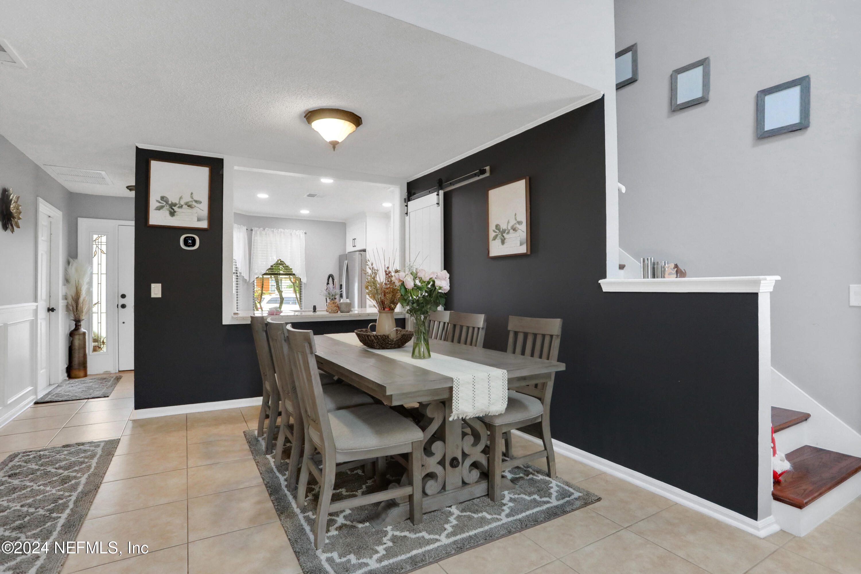837 ARIES Road W
