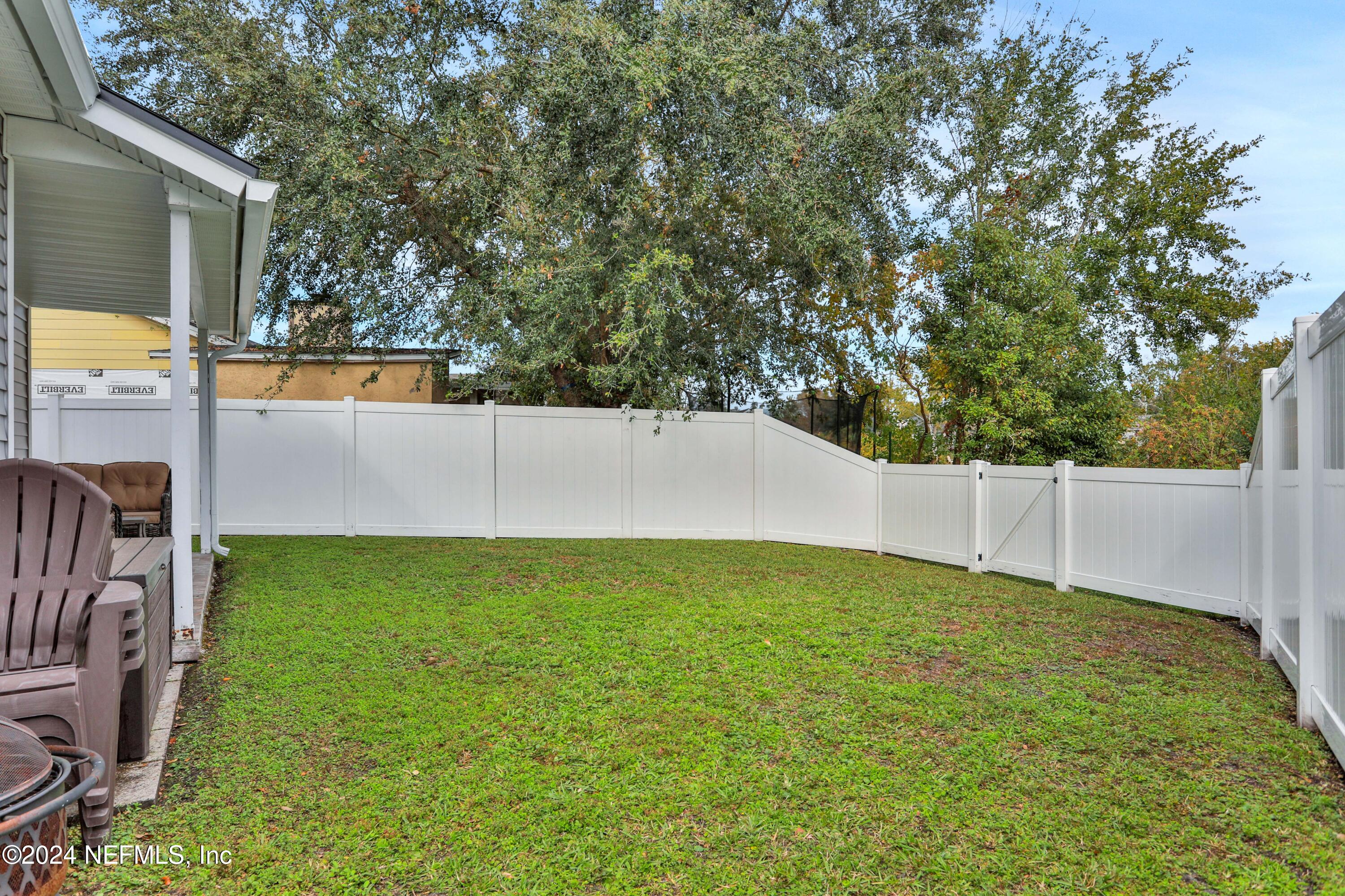 837 ARIES Road W