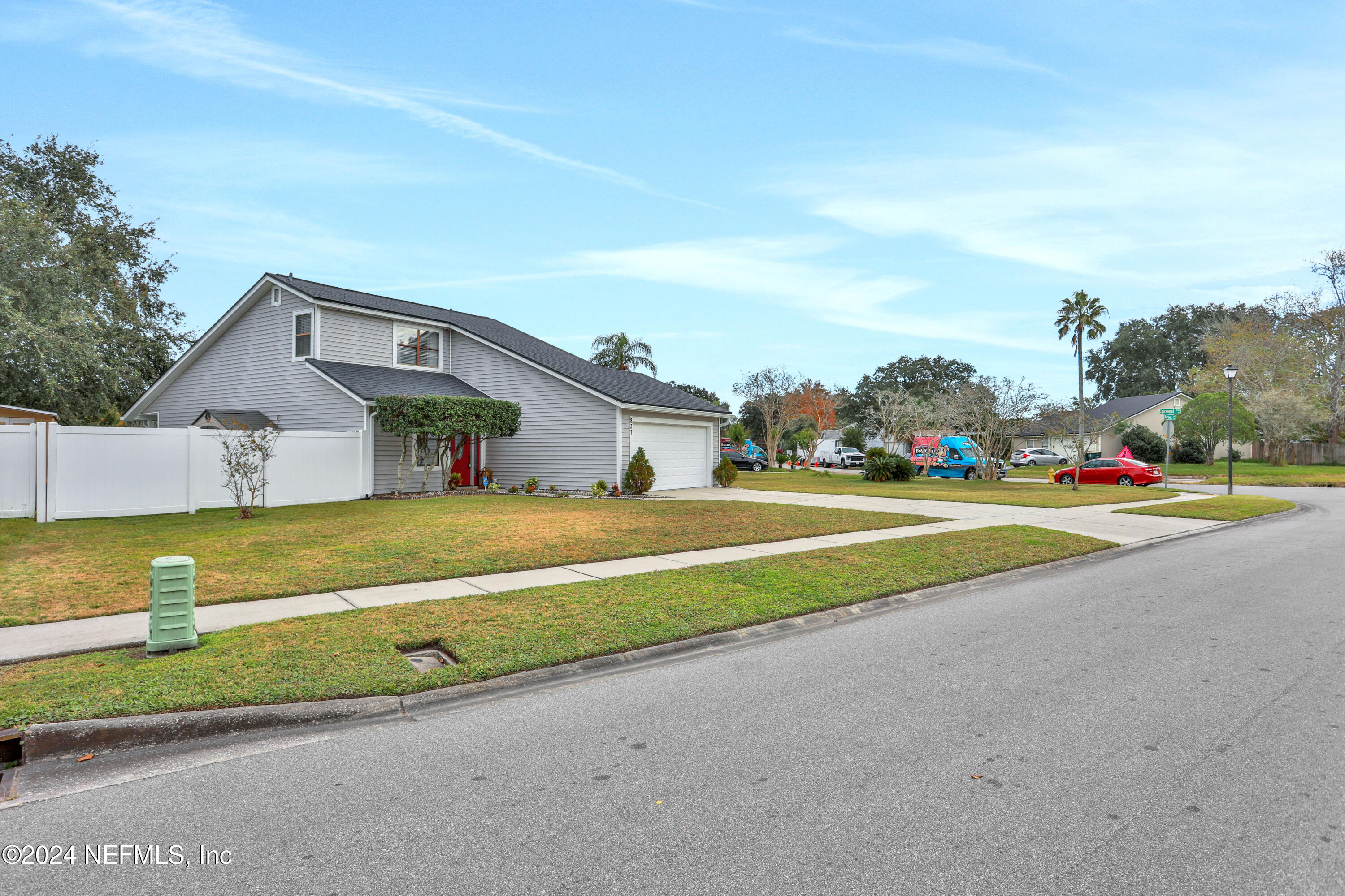 837 ARIES Road W