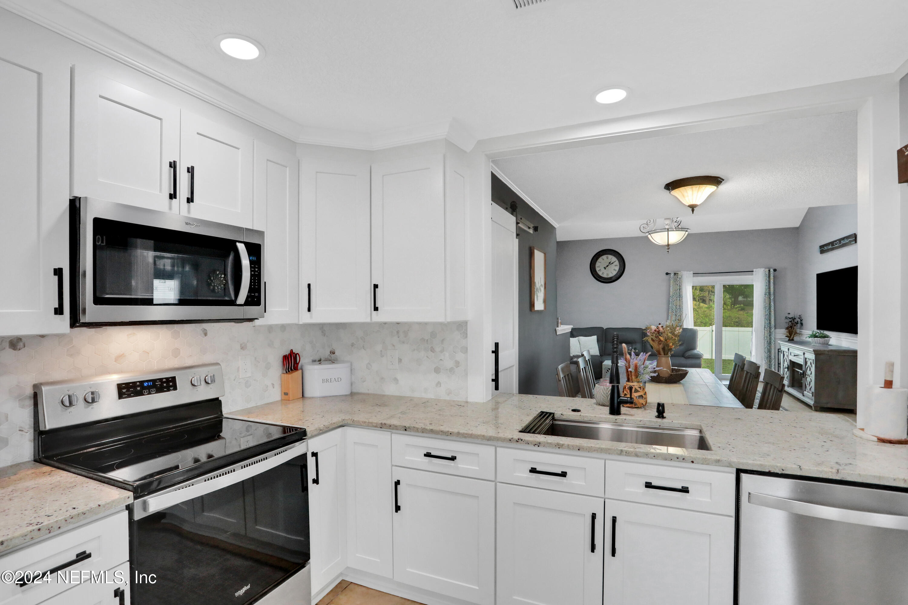837 ARIES Road W