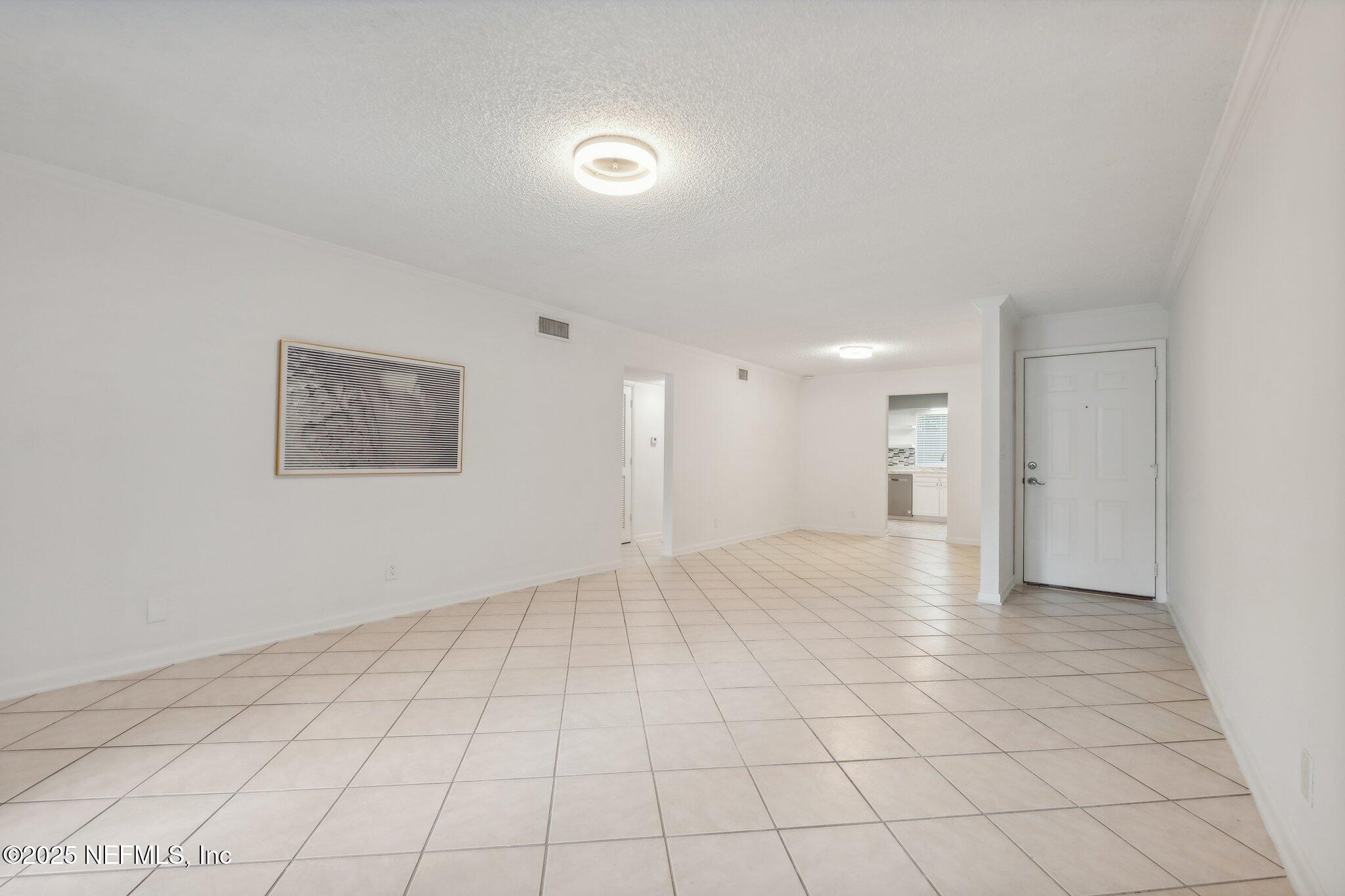 5811 ATLANTIC Boulevard 19