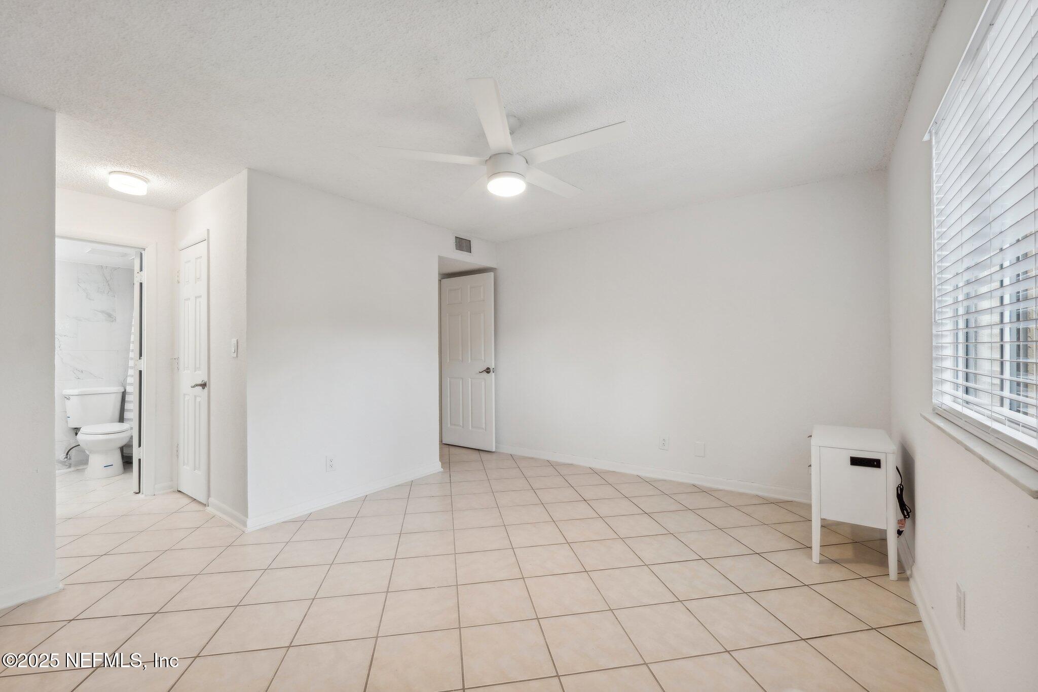 5811 ATLANTIC Boulevard 19