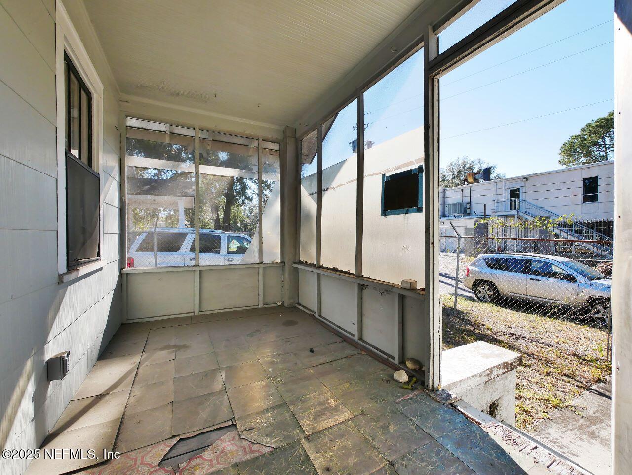 3333 WESTLAKE Avenue