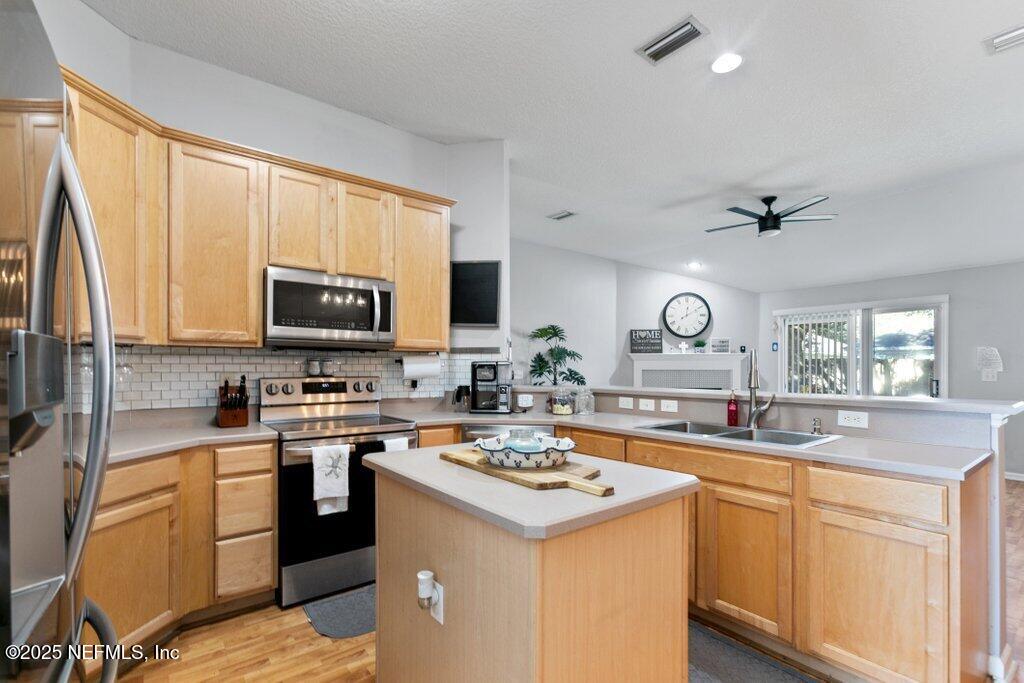 13939 SEA PRAIRIE Lane