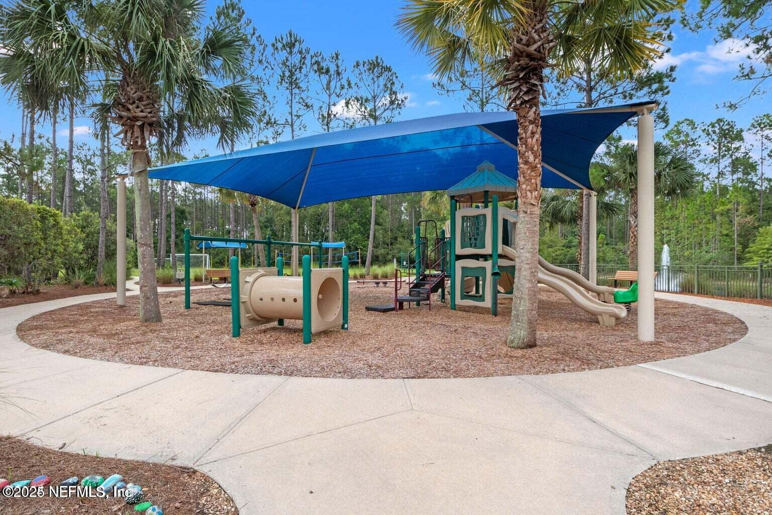1563 W WINDY WILLOW Drive