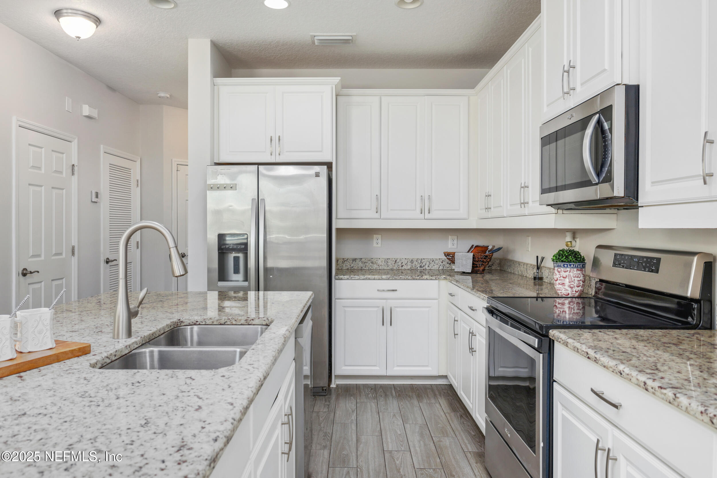 7048 BARTRAM PRESERVE Parkway