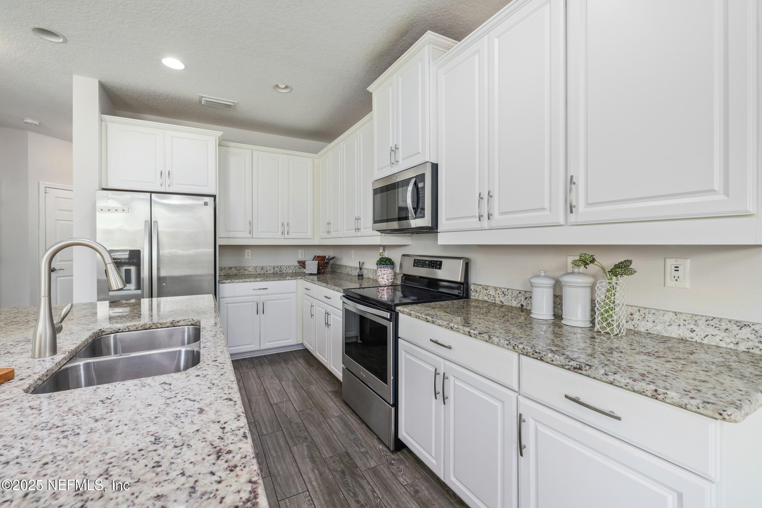 7048 BARTRAM PRESERVE Parkway