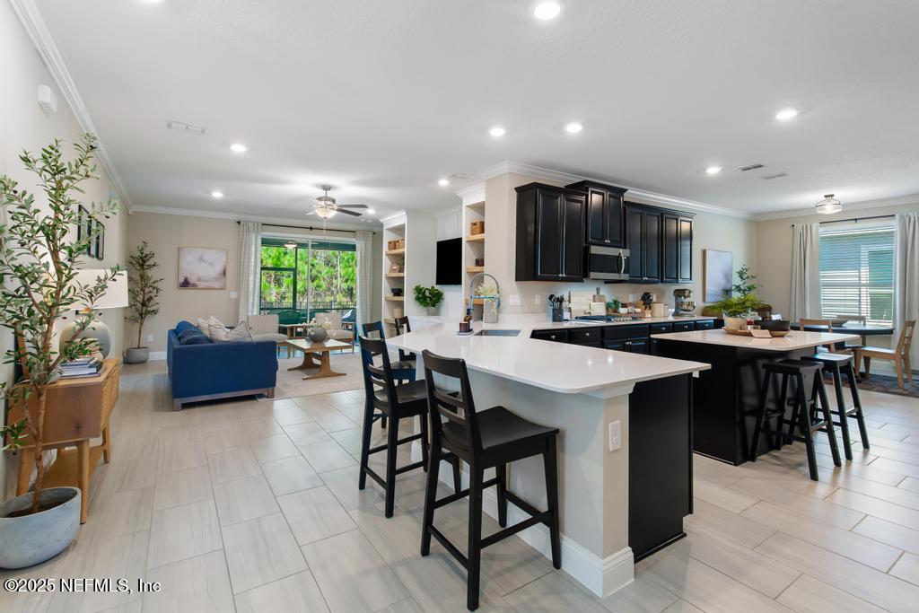 75100 WHITE RABBIT Avenue