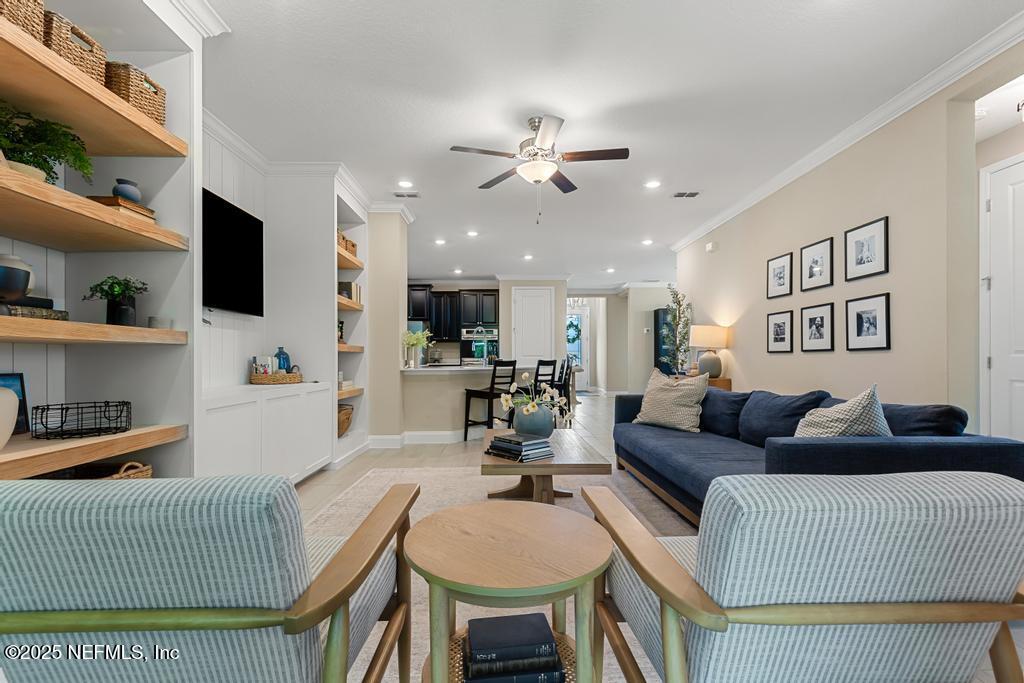 75100 WHITE RABBIT Avenue