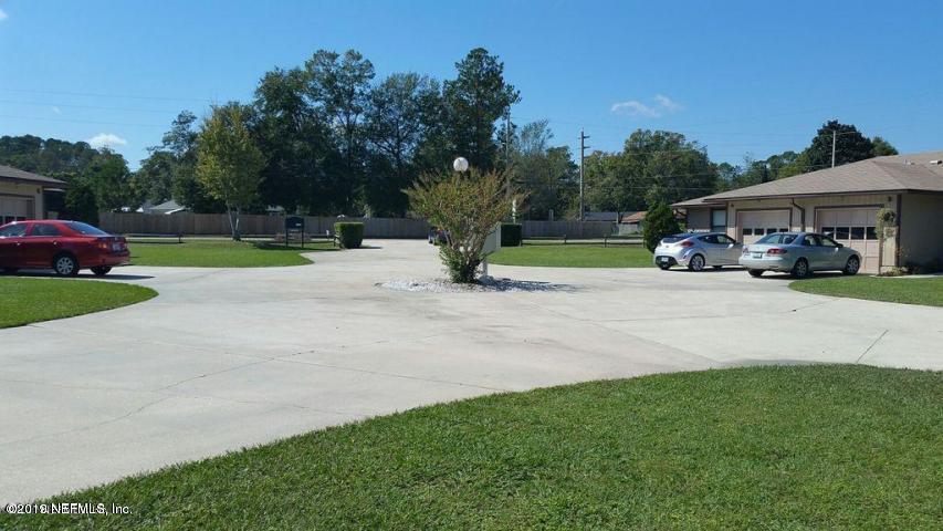 2939 LAKESIDE VILLA Drive, F
