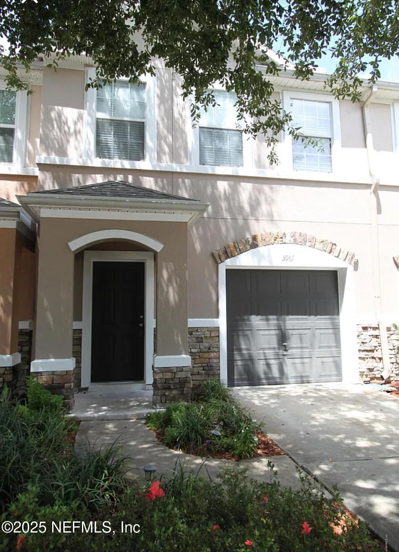 5967 ROCKY MOUNT Drive