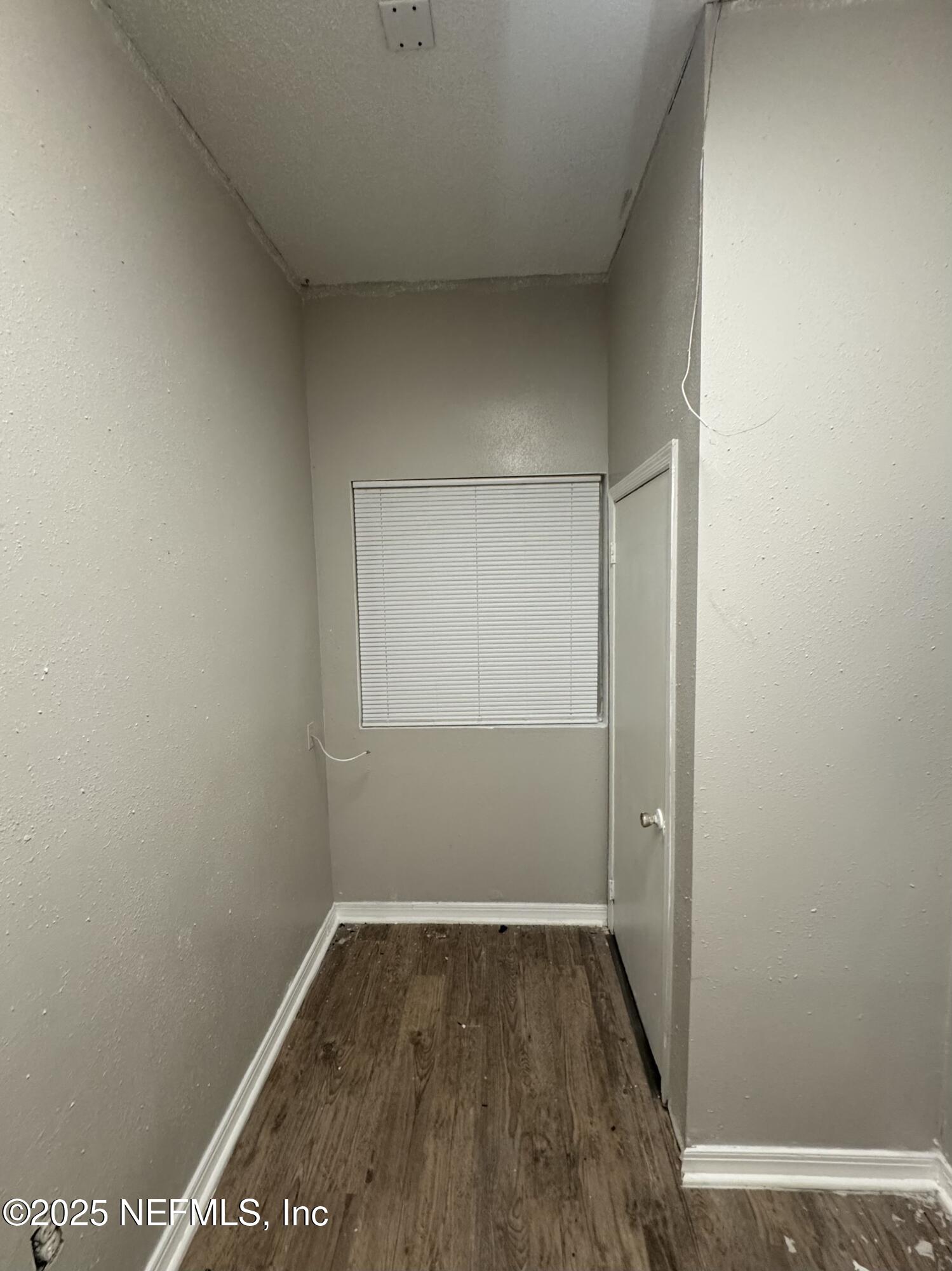 7727 BLANDING Boulevard