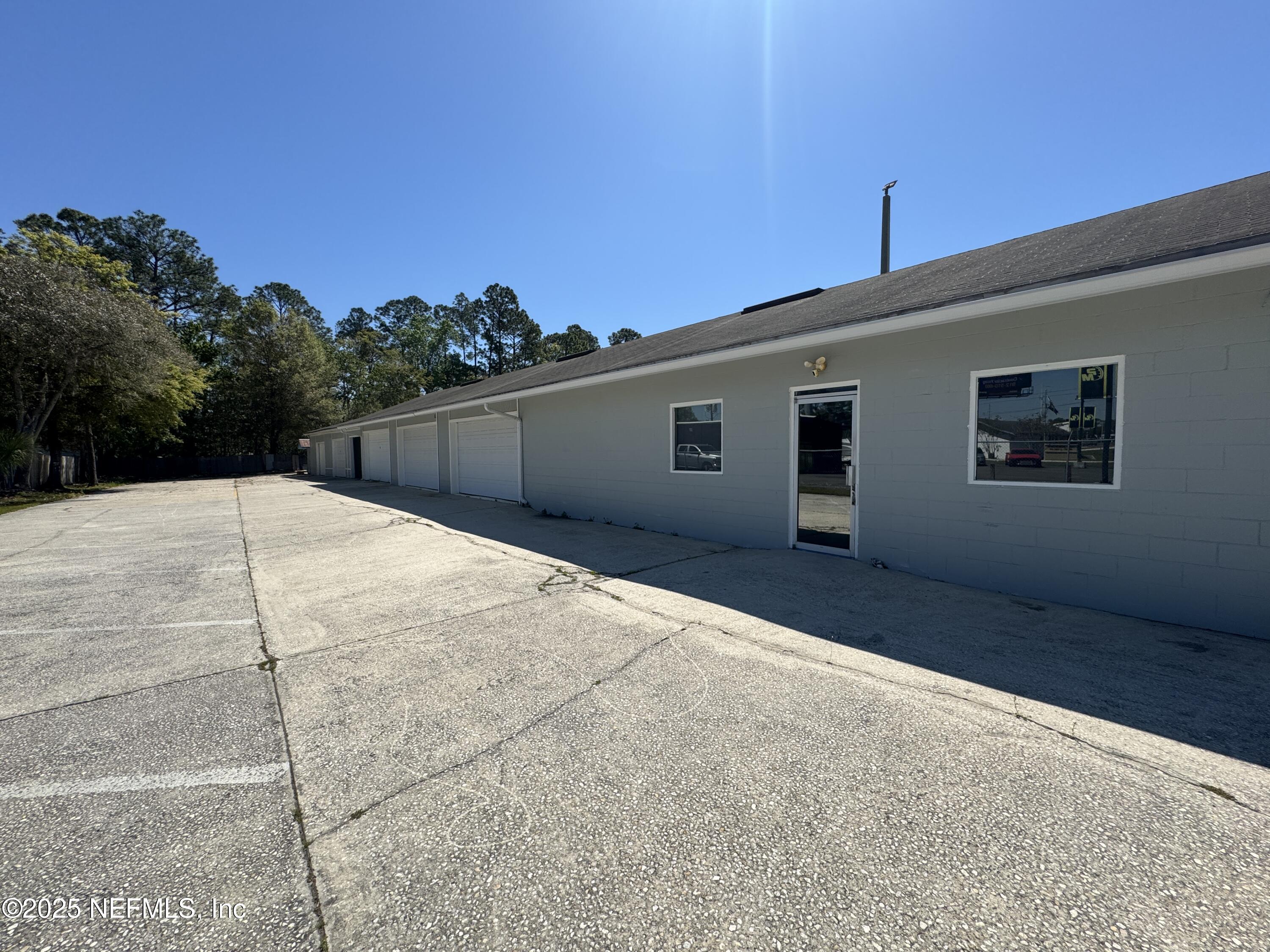 7727 BLANDING Boulevard
