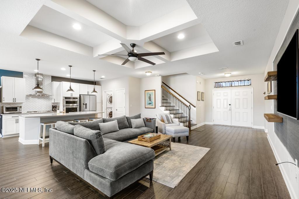 95288 SNAPDRAGON Drive
