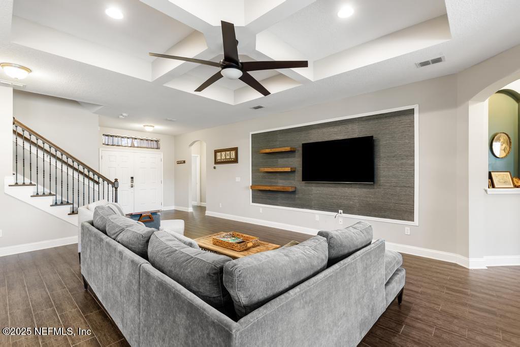 95288 SNAPDRAGON Drive