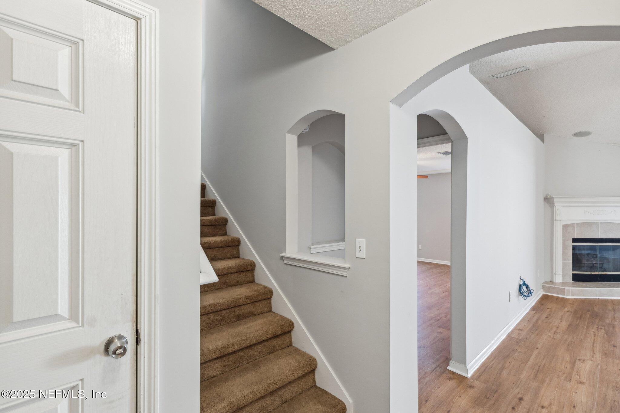 2423 ROYAL POINTE Drive