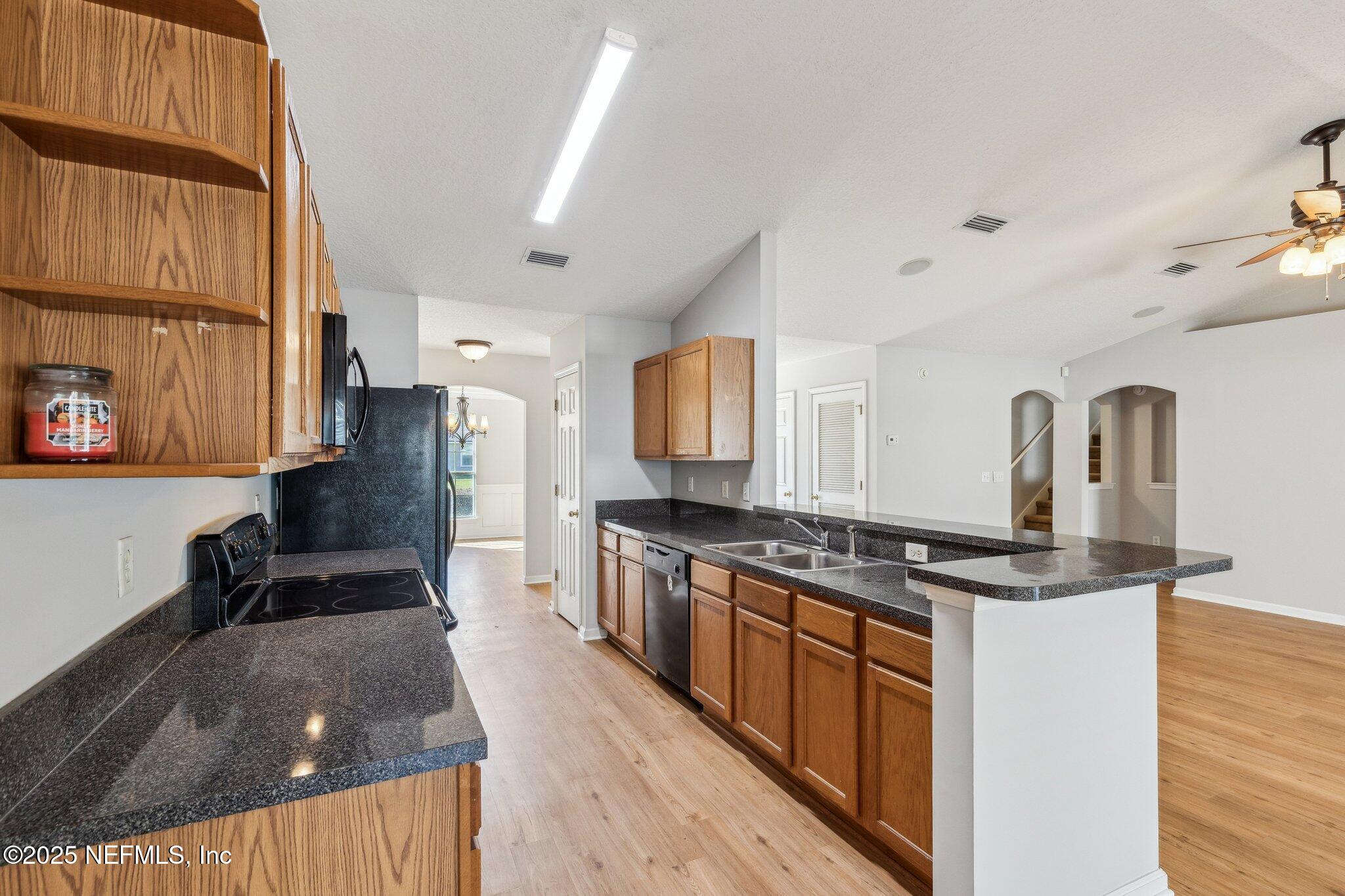 2423 ROYAL POINTE Drive