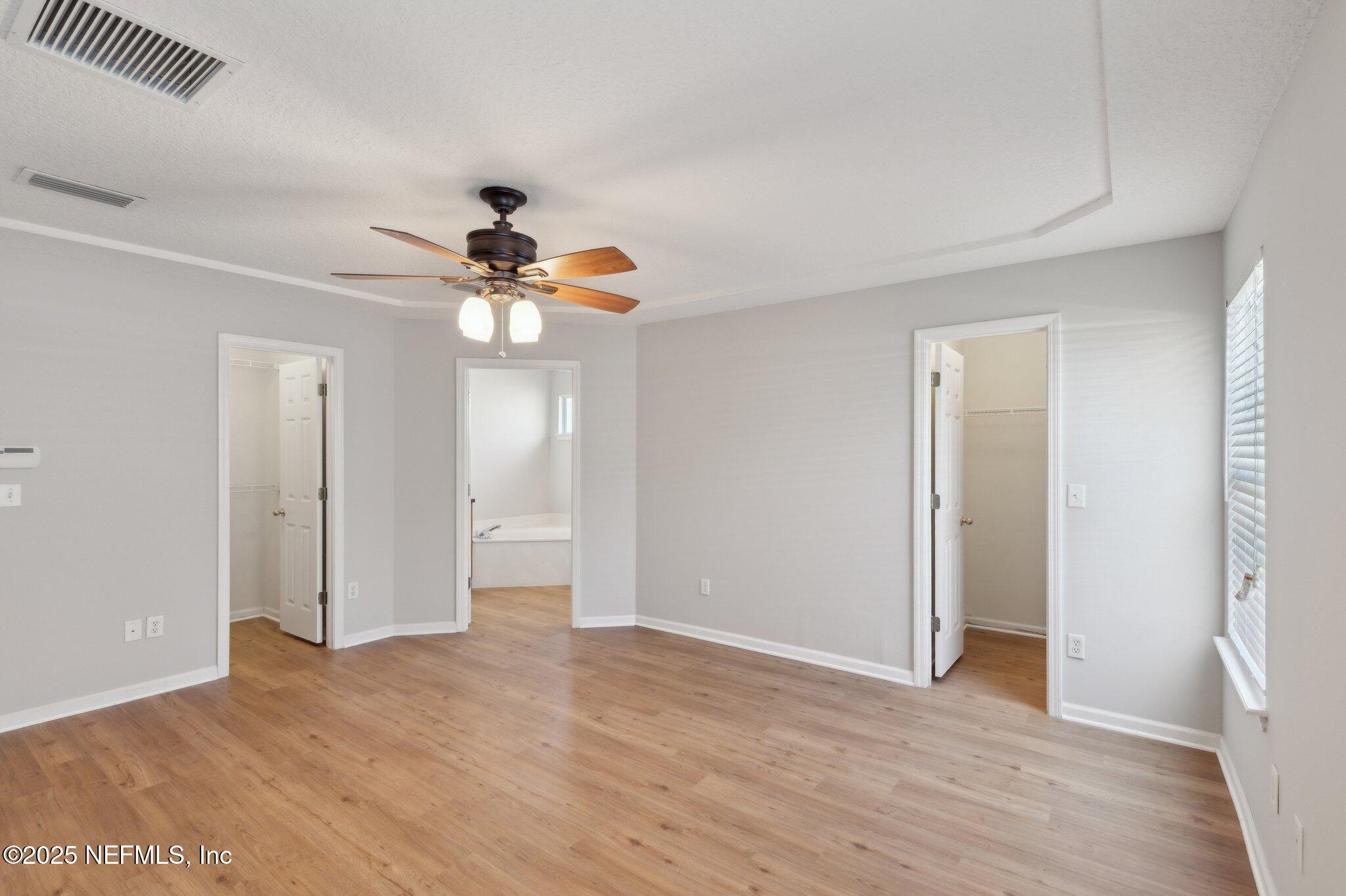 2423 ROYAL POINTE Drive