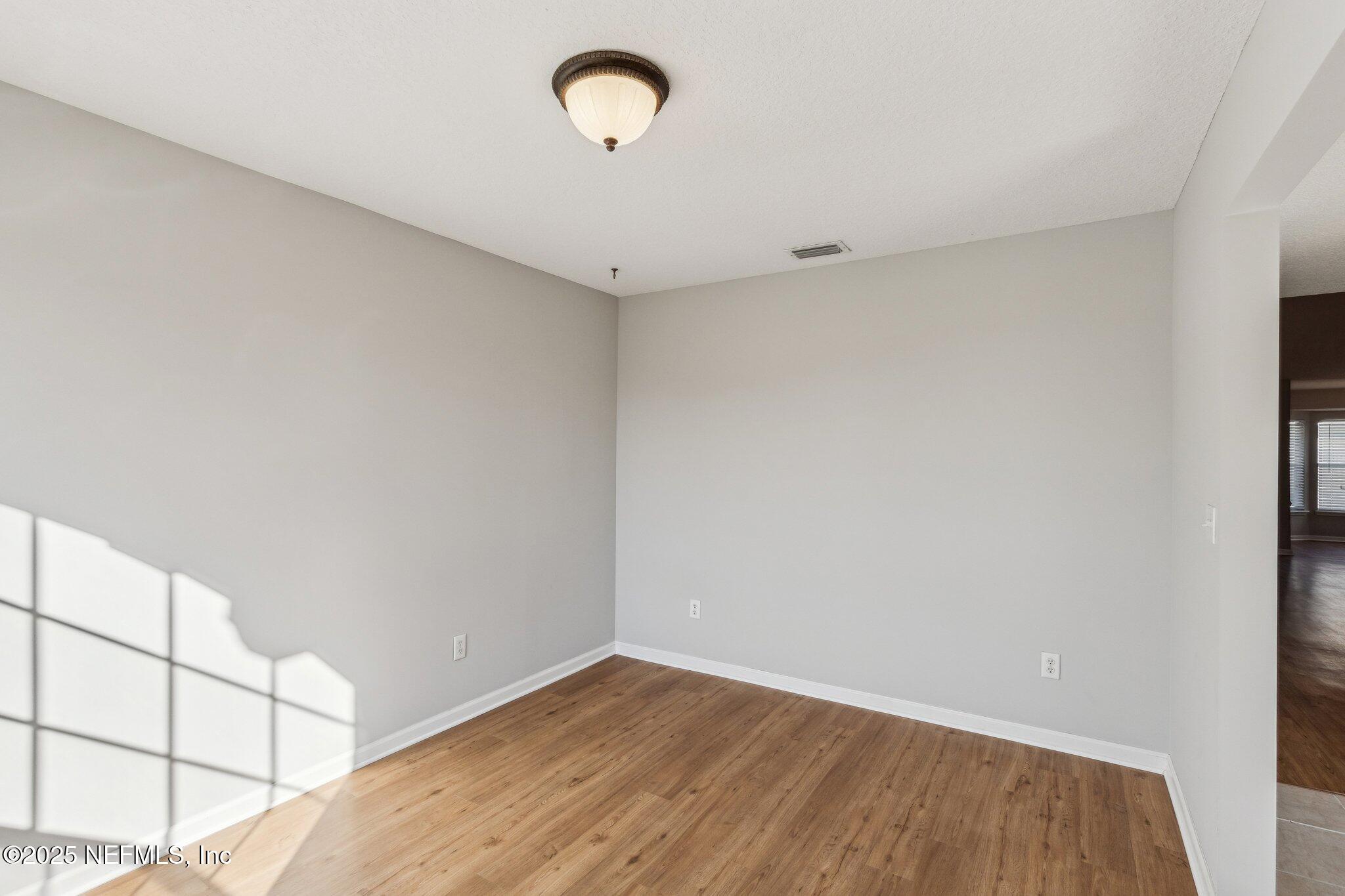 2423 ROYAL POINTE Drive