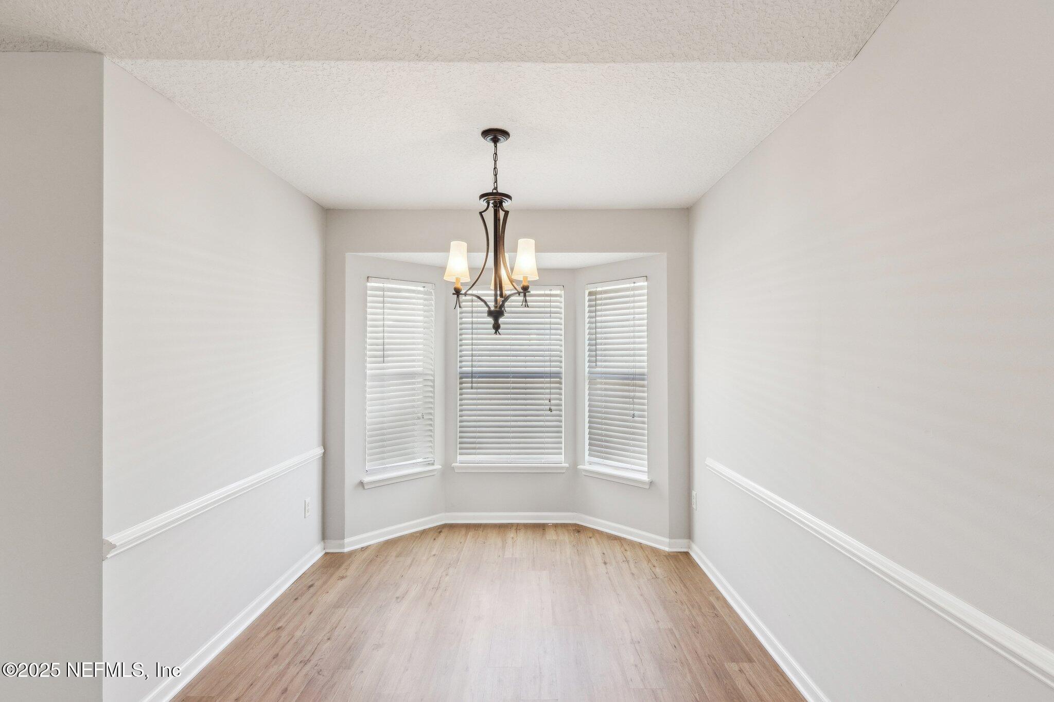 2423 ROYAL POINTE Drive